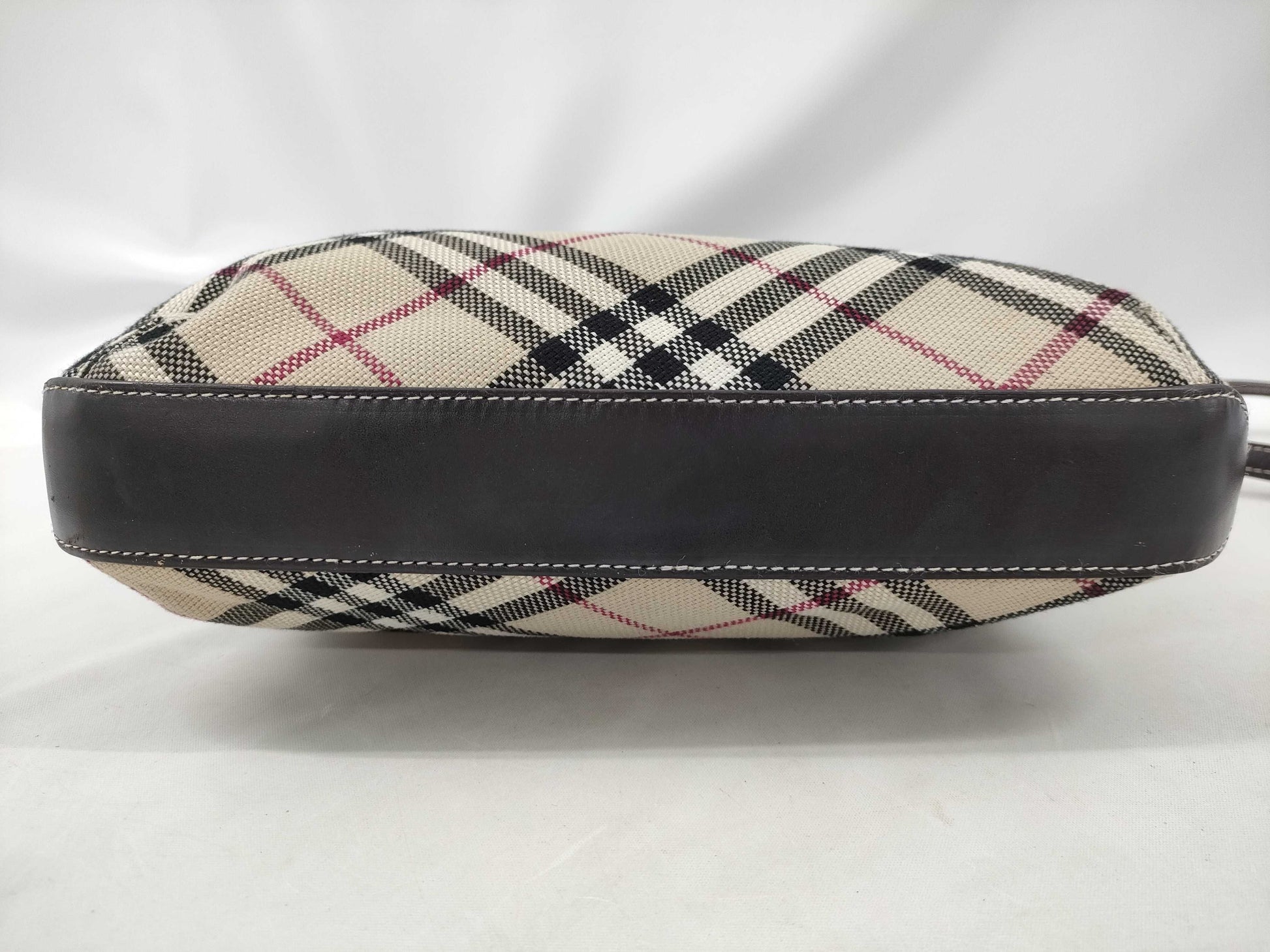 BURBERRY Nova Check Shoulder Bag