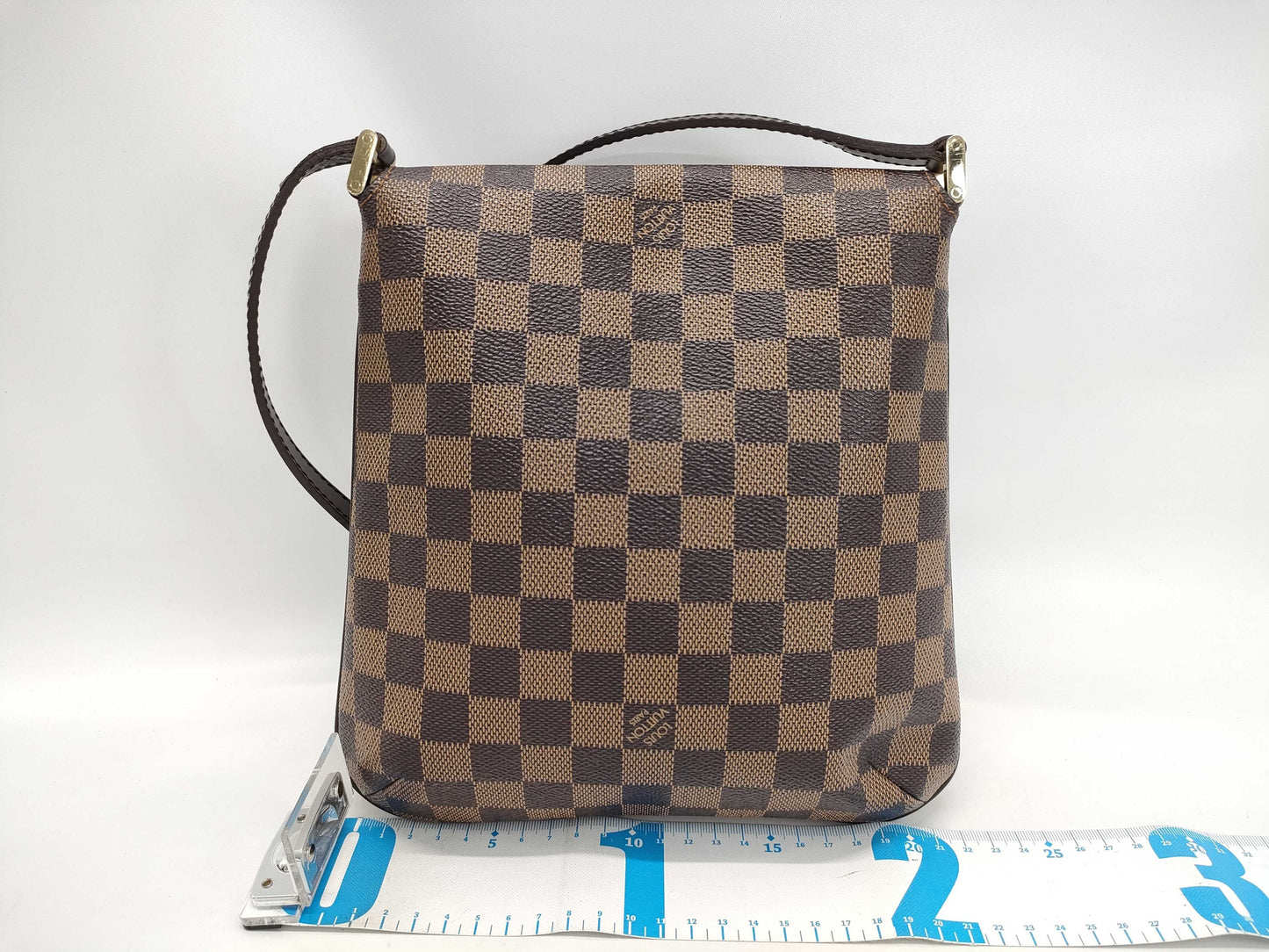 LOUIS VUITTON Damier Musette Shoulder Bag