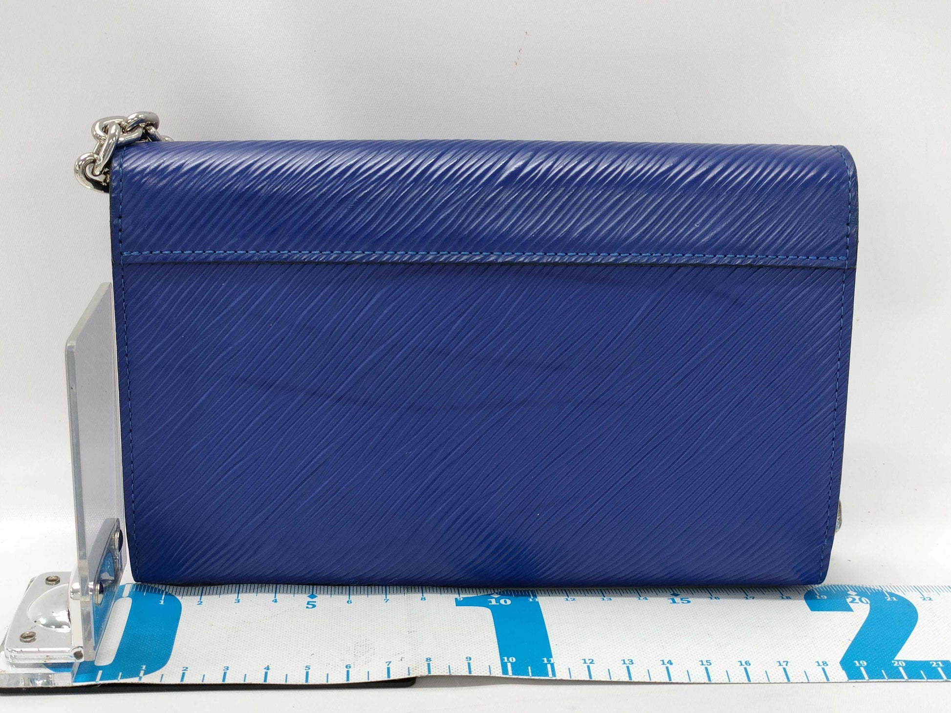 LOUIS VUITTON Epi M62215 Portefeuille Twist Chain Wallet Shoulder Bag