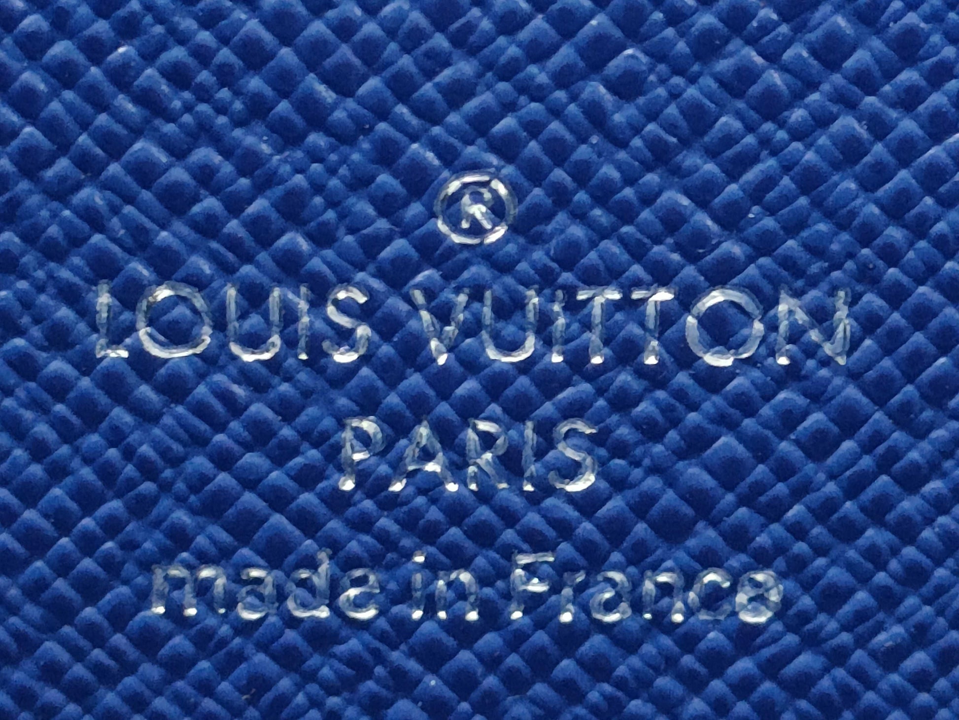 LOUIS VUITTON Epi M62215 Portefeuille Twist Chain Wallet Shoulder Bag