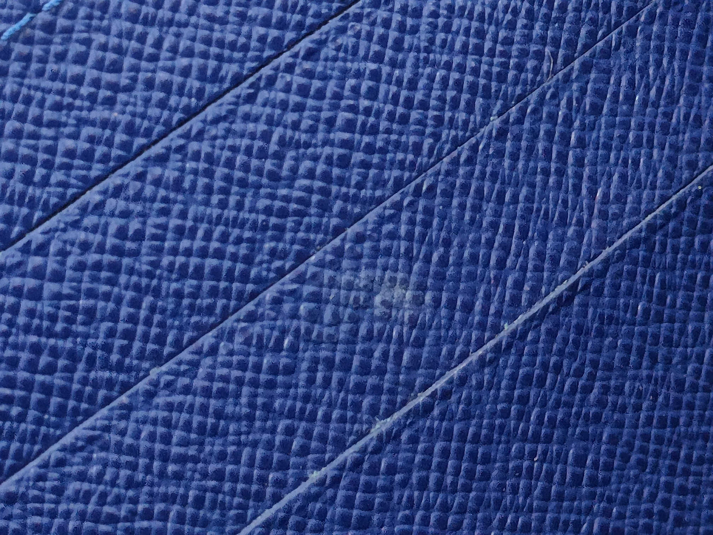 LOUIS VUITTON Epi M62215 Portefeuille Twist Chain Wallet Shoulder Bag