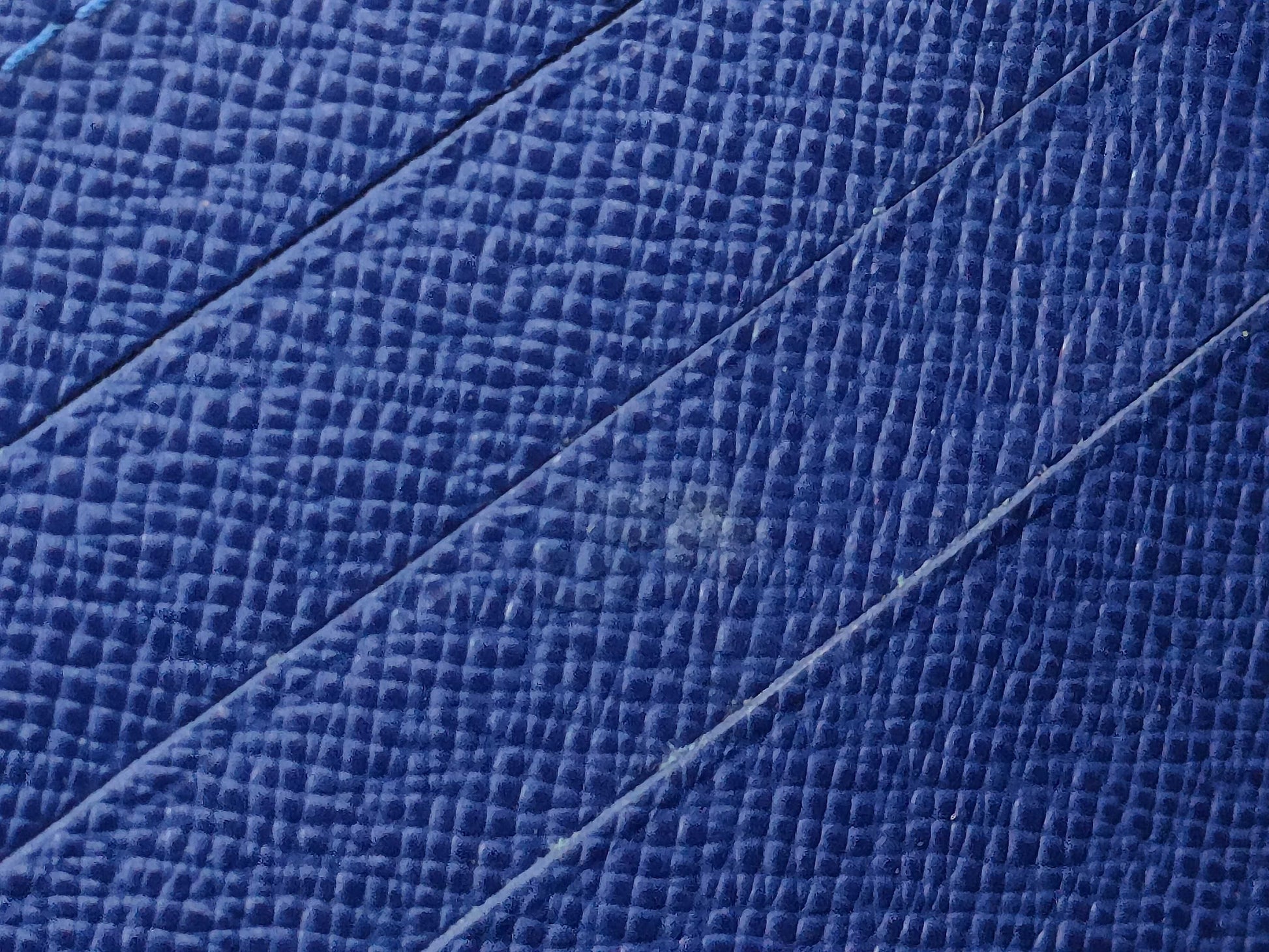 LOUIS VUITTON Epi M62215 Portefeuille Twist Chain Wallet Shoulder Bag