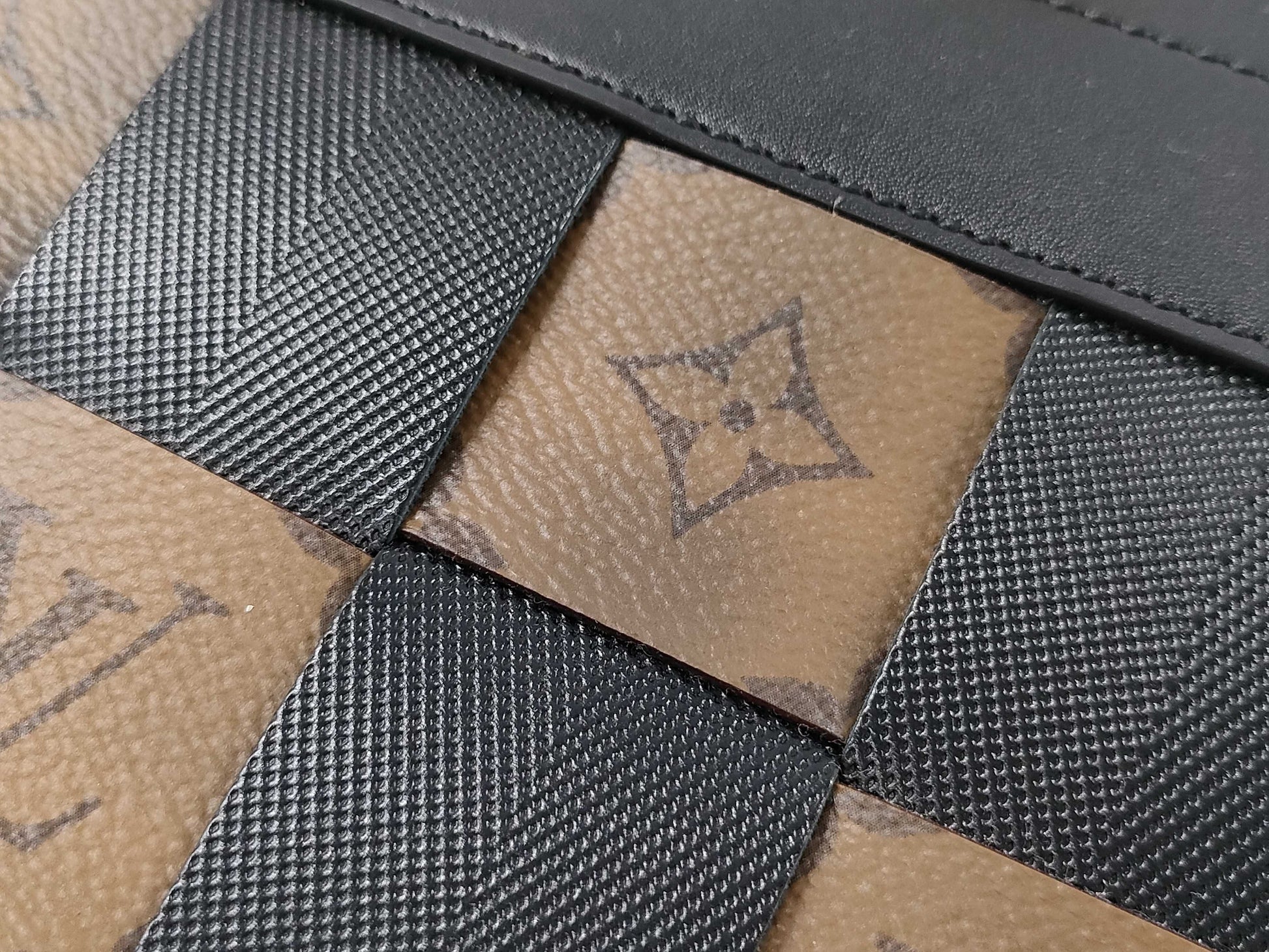 LOUIS VUITTON M53252 City Steamer PM Bag