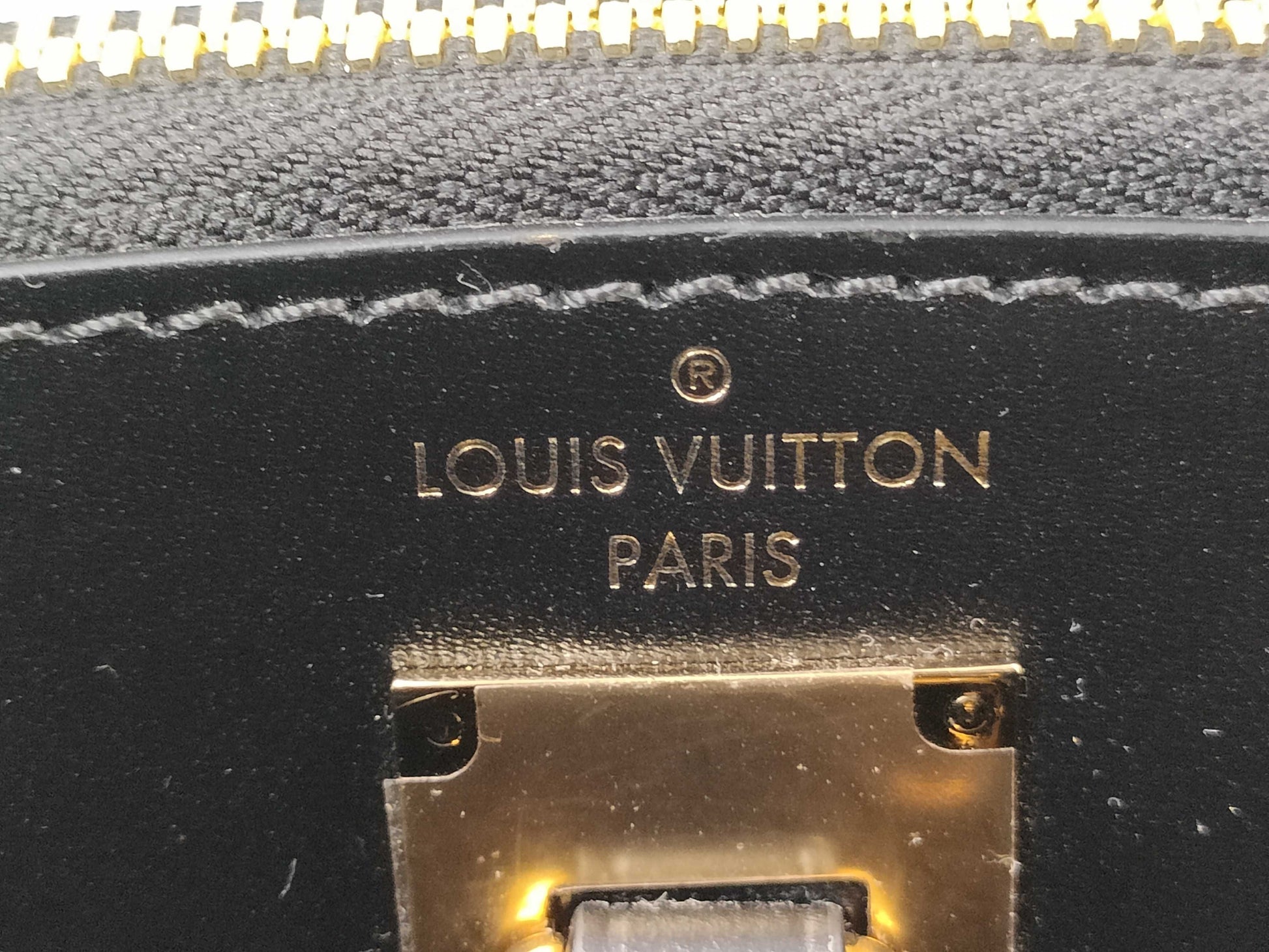 LOUIS VUITTON M53252 City Steamer PM Bag