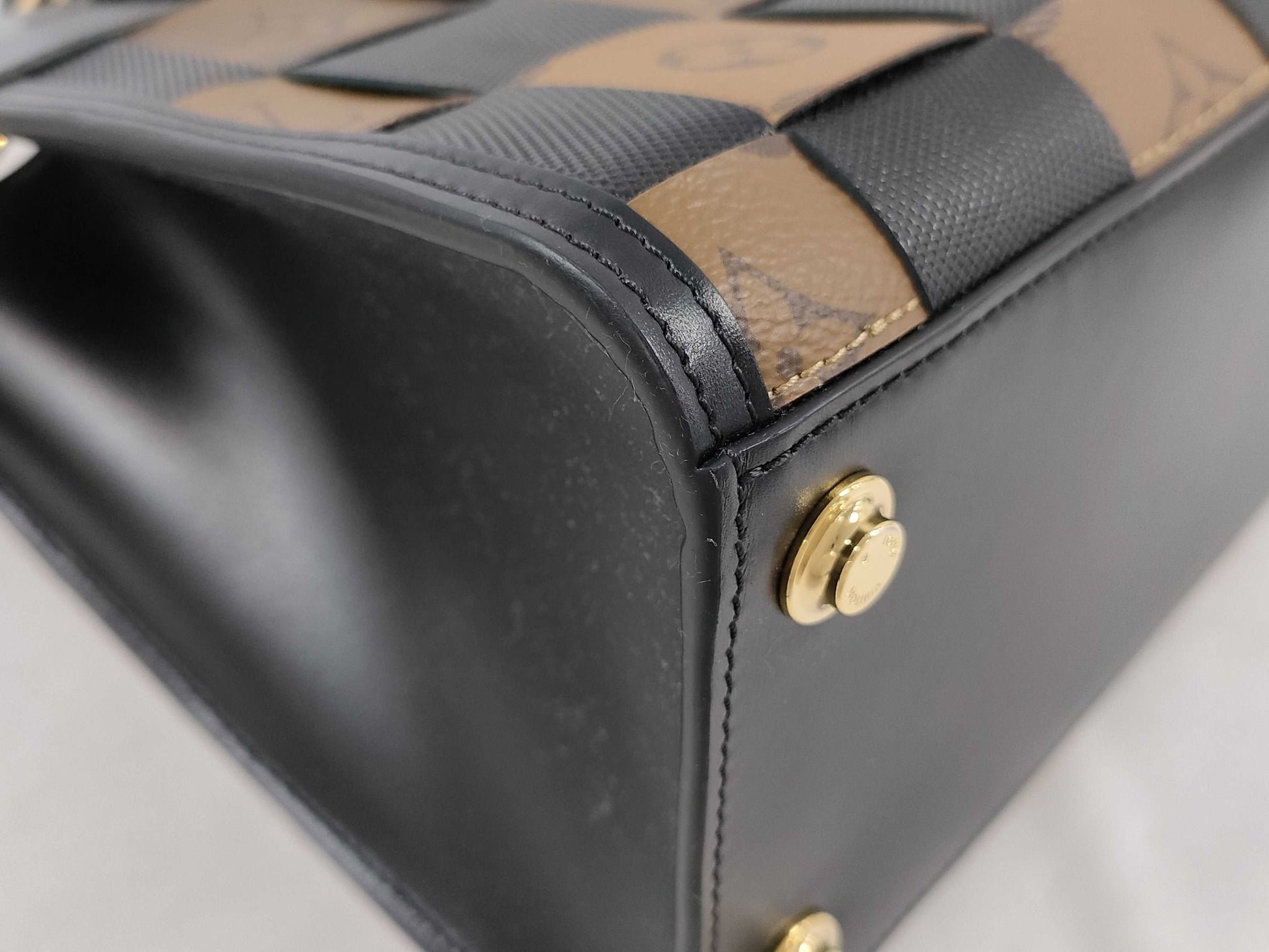 LOUIS VUITTON M53252 City Steamer PM Bag