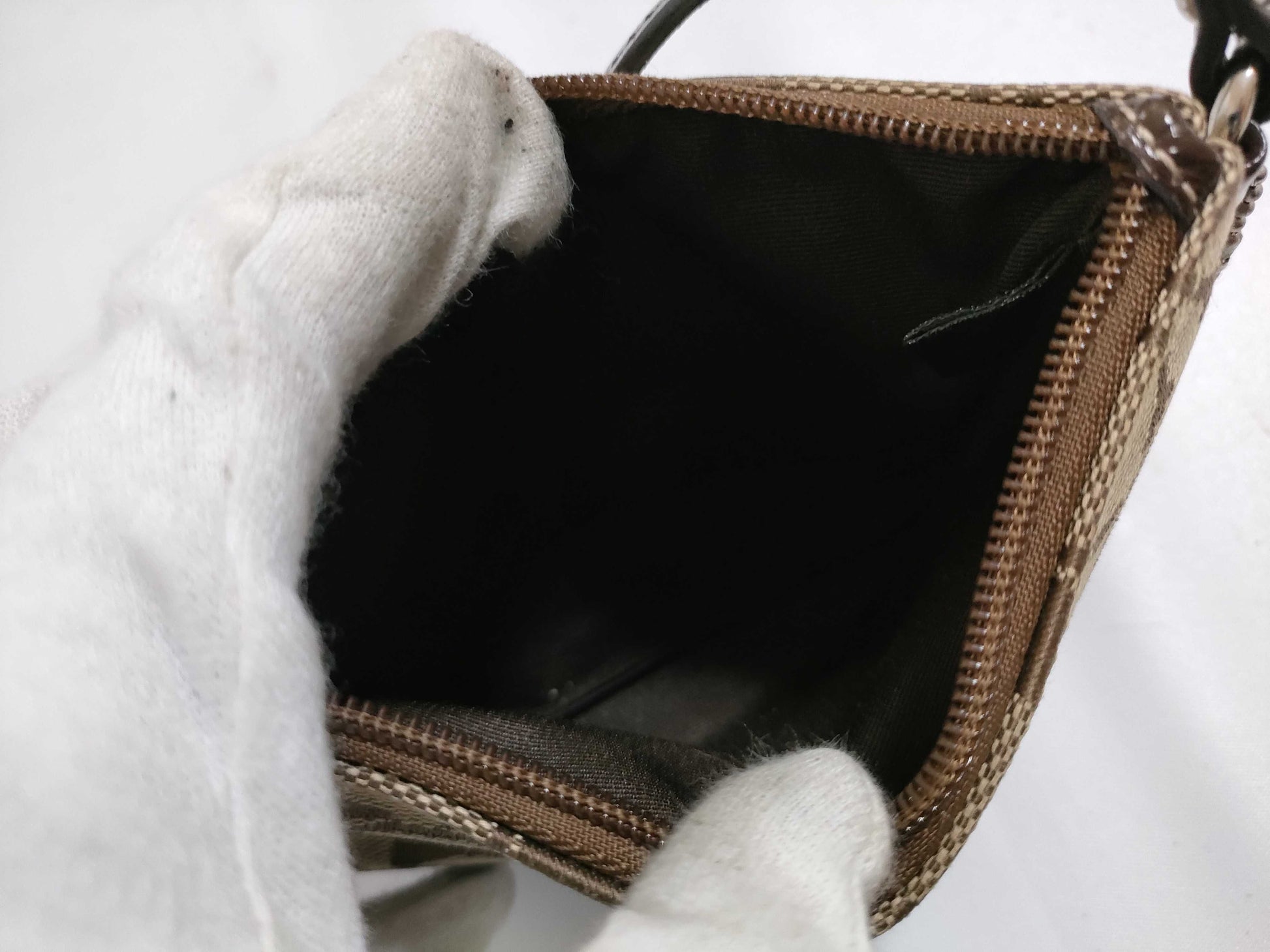 COACH Signature Coach Signature Pouch Pouch