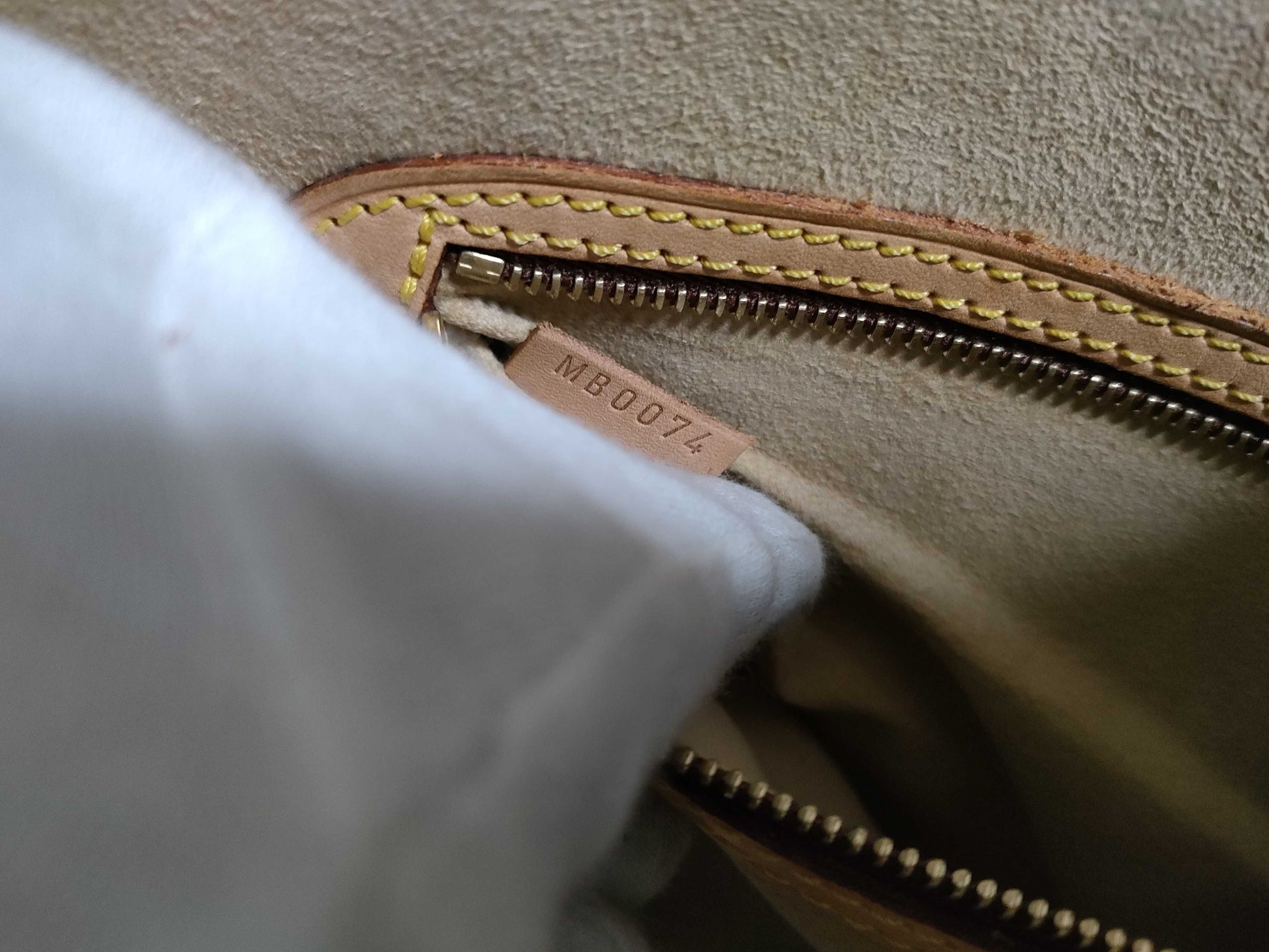 LOUIS VUITTON RFID Unverified Monogram Louis Vuitton Monogram Babylon M51102/MB0074 Tote Bag