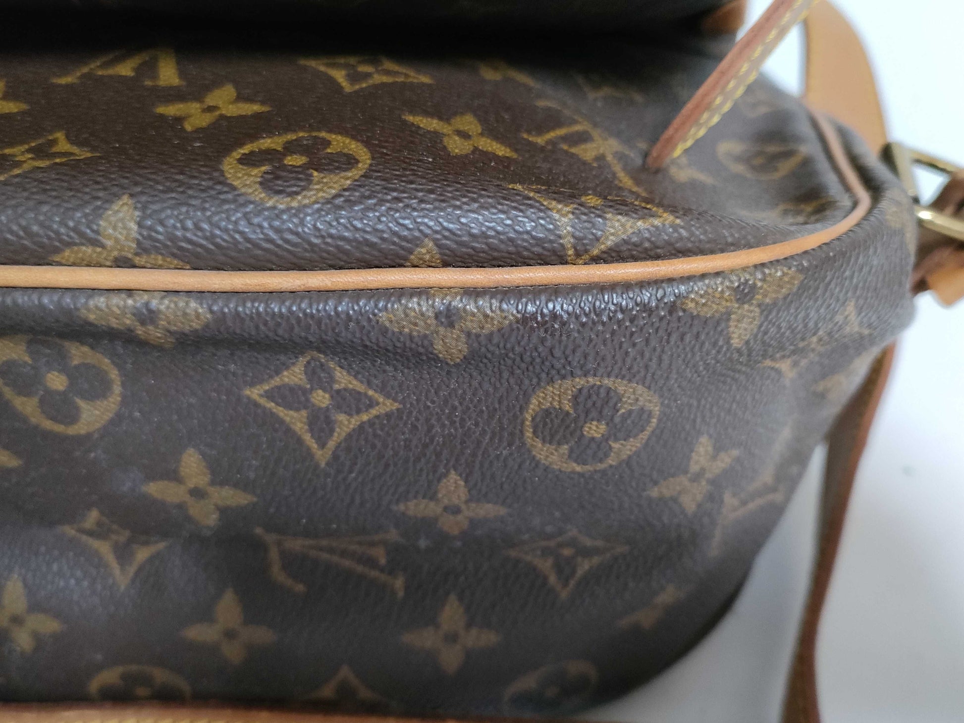 LOUIS VUITTON RFID Unverified Monogram Louis Vuitton Saumur 35 M42254/AR0962 Shoulder Bag