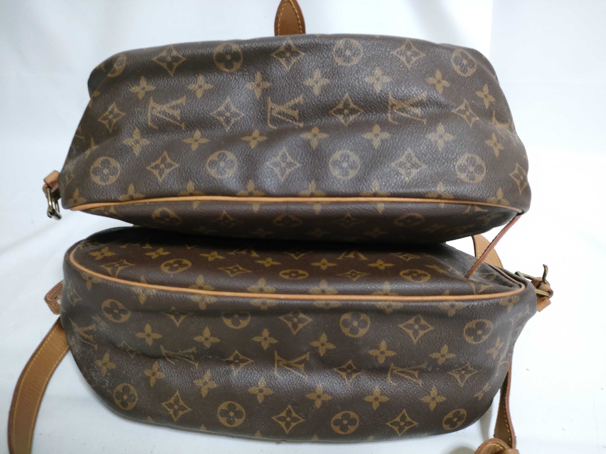 LOUIS VUITTON RFID Unverified Monogram Louis Vuitton Saumur 35 M42254/AR0962 Shoulder Bag