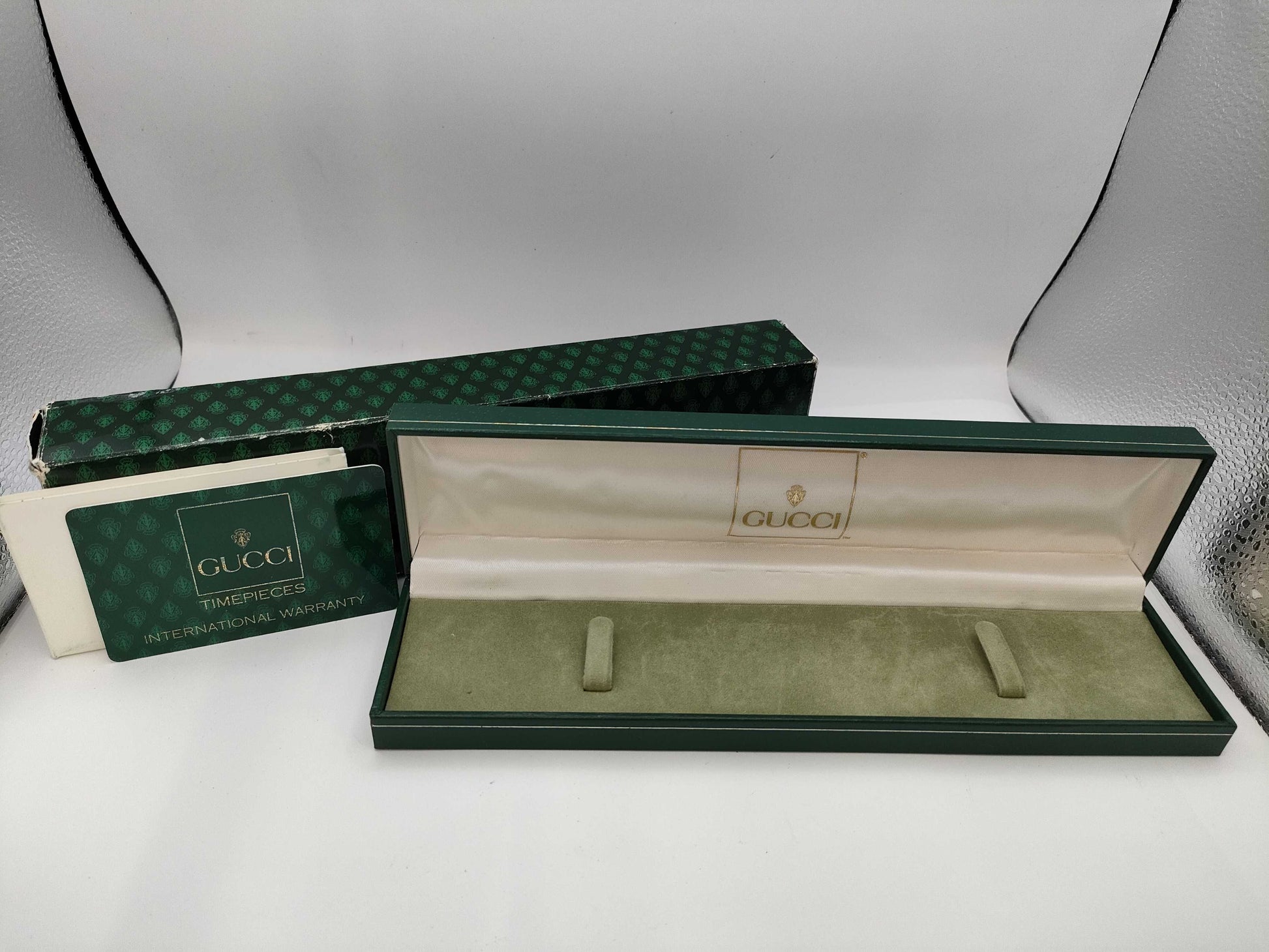 GUCCI 9000L 0174352 Quartz Women's Watch