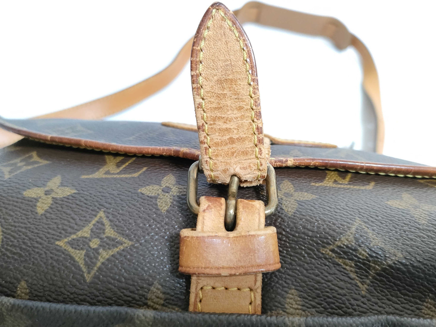LOUIS VUITTON RFID Unverifiable Monogram Louis Vuitton Saumur 30 Shoulder Bag M42256/AR8903