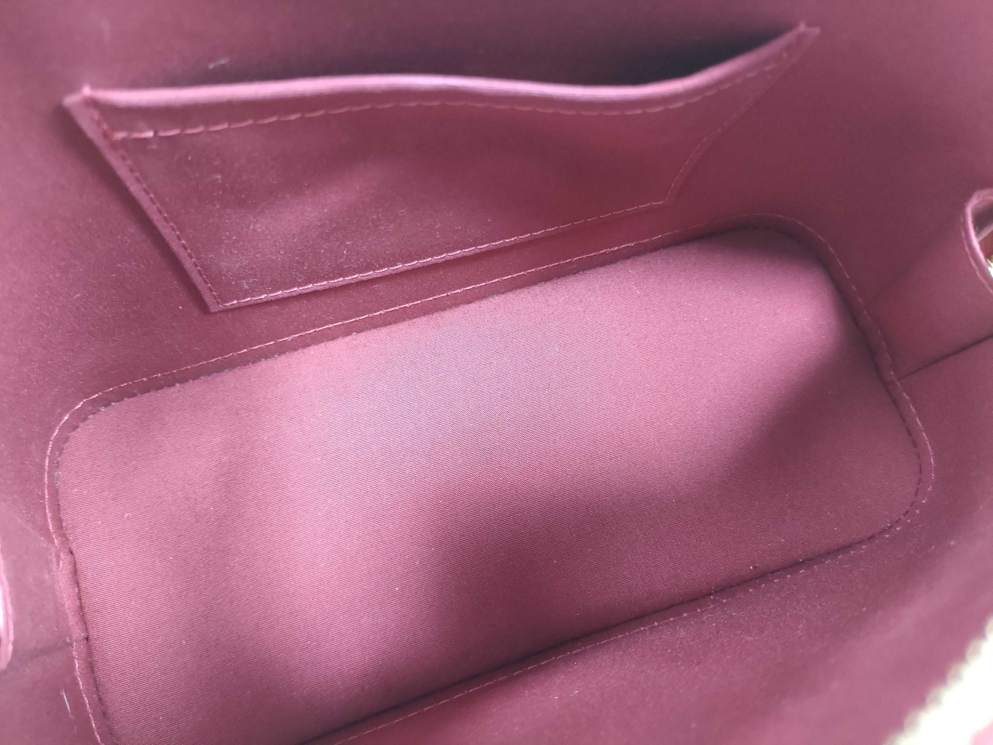 LOUIS VUITTON RFID Verified AA1104 Vernis LOUIS VUITTON Alma BB Handbag