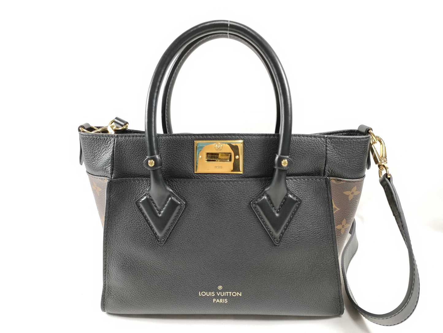 LOUIS VUITTON RFID Verified, Serial Number Unverified LOUIS VUITTON On My Side PM Handbag