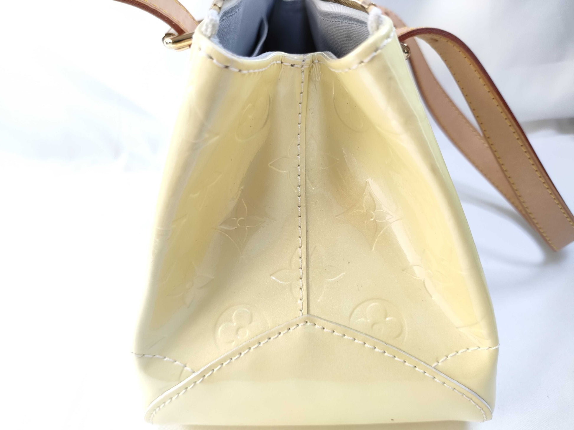 LOUIS VUITTON RFID Unverified FL 2058 Vernis LOUIS VUITTON Rosewood Aveni Handbag