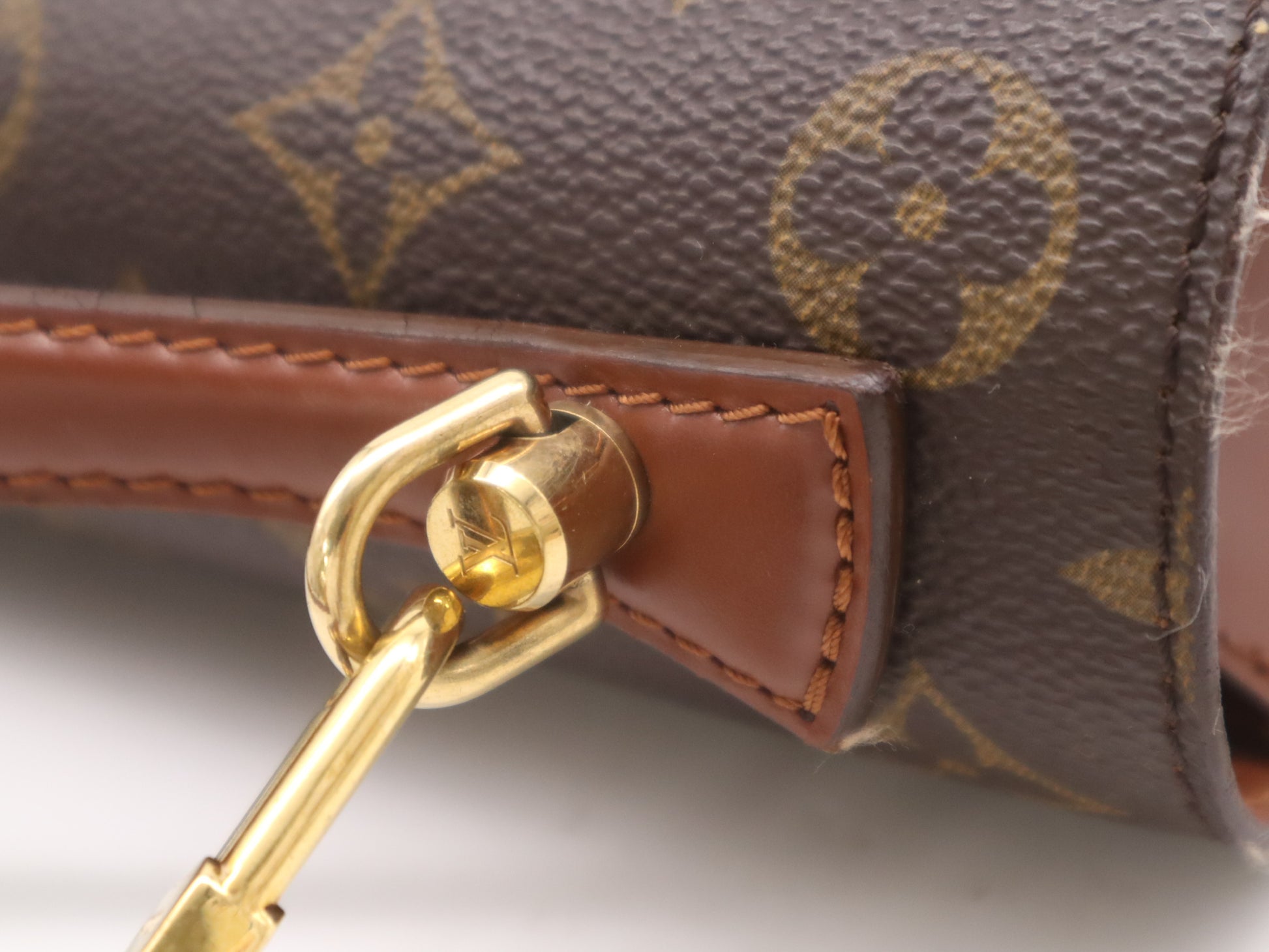 LOUIS VUITTON M51185 Monogram Monceau Handbag with Shoulder Strap and Key