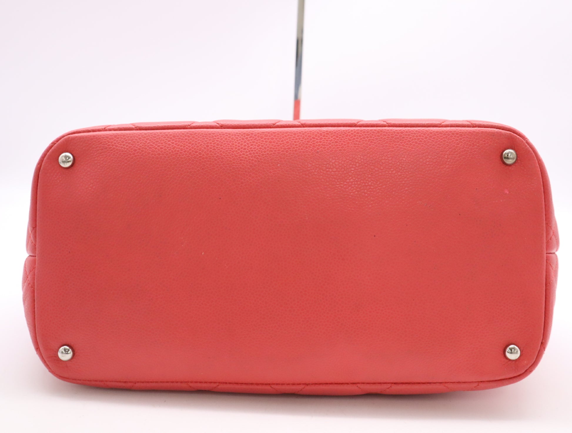 CHANEL Caviar Skin Matelasse Chain Tote Bag with Silver Hardware and Pink Seal 20329788 Shoulder Bag