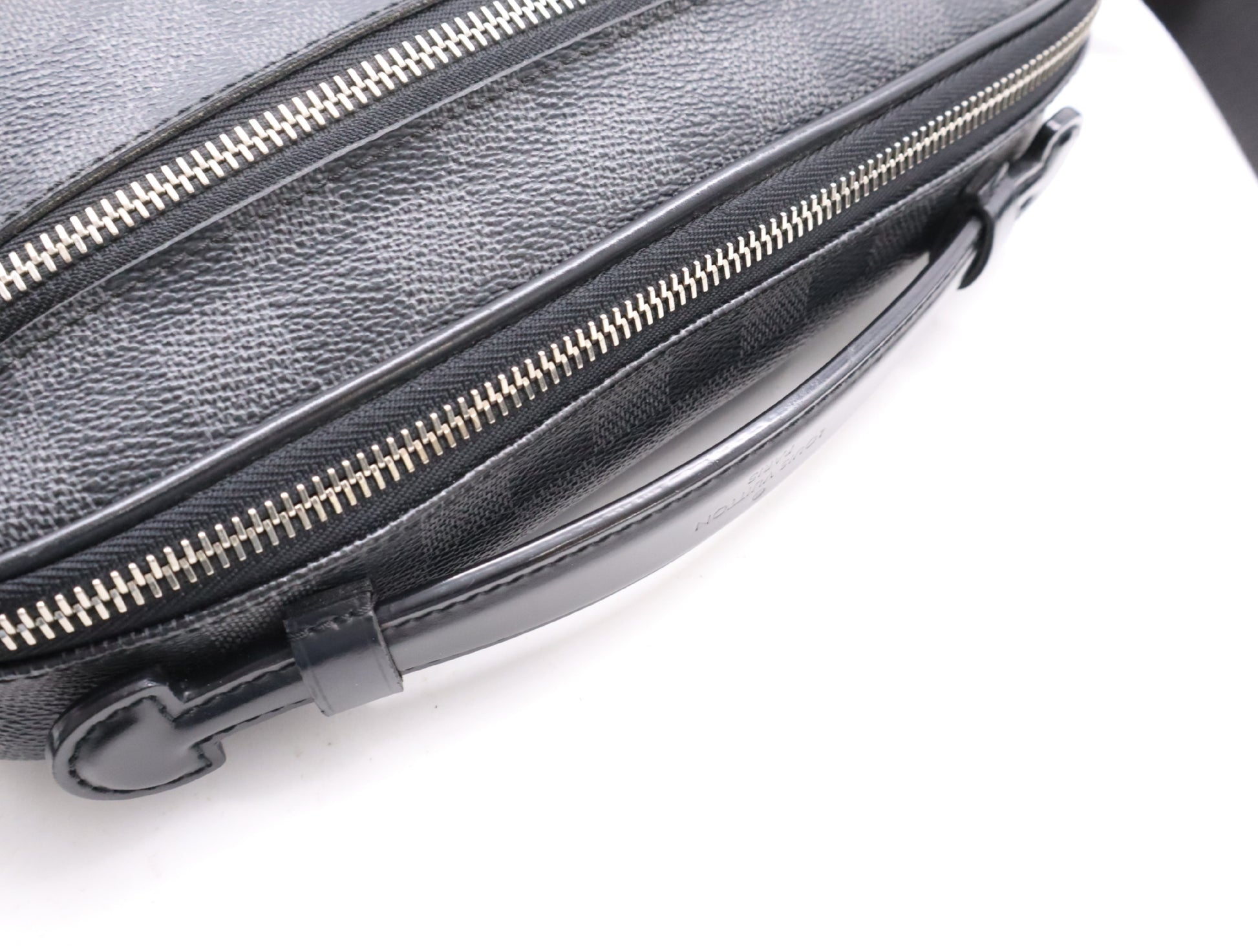 LOUIS VUITTON N41289 Damier Graphite Umbrella Waist Bag