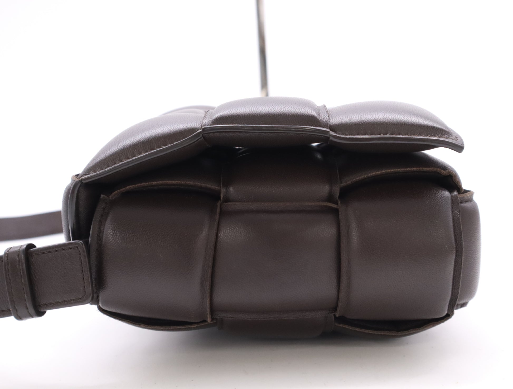 BOTTEGA VENETA 591970 Leather Maxi Intrecciato Padded Cassette Shoulder Bag in Bordeaux with Dust Bag