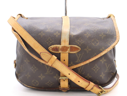 LOUIS VUITTON M42256 Monogram Saumur 30 Shoulder Bag