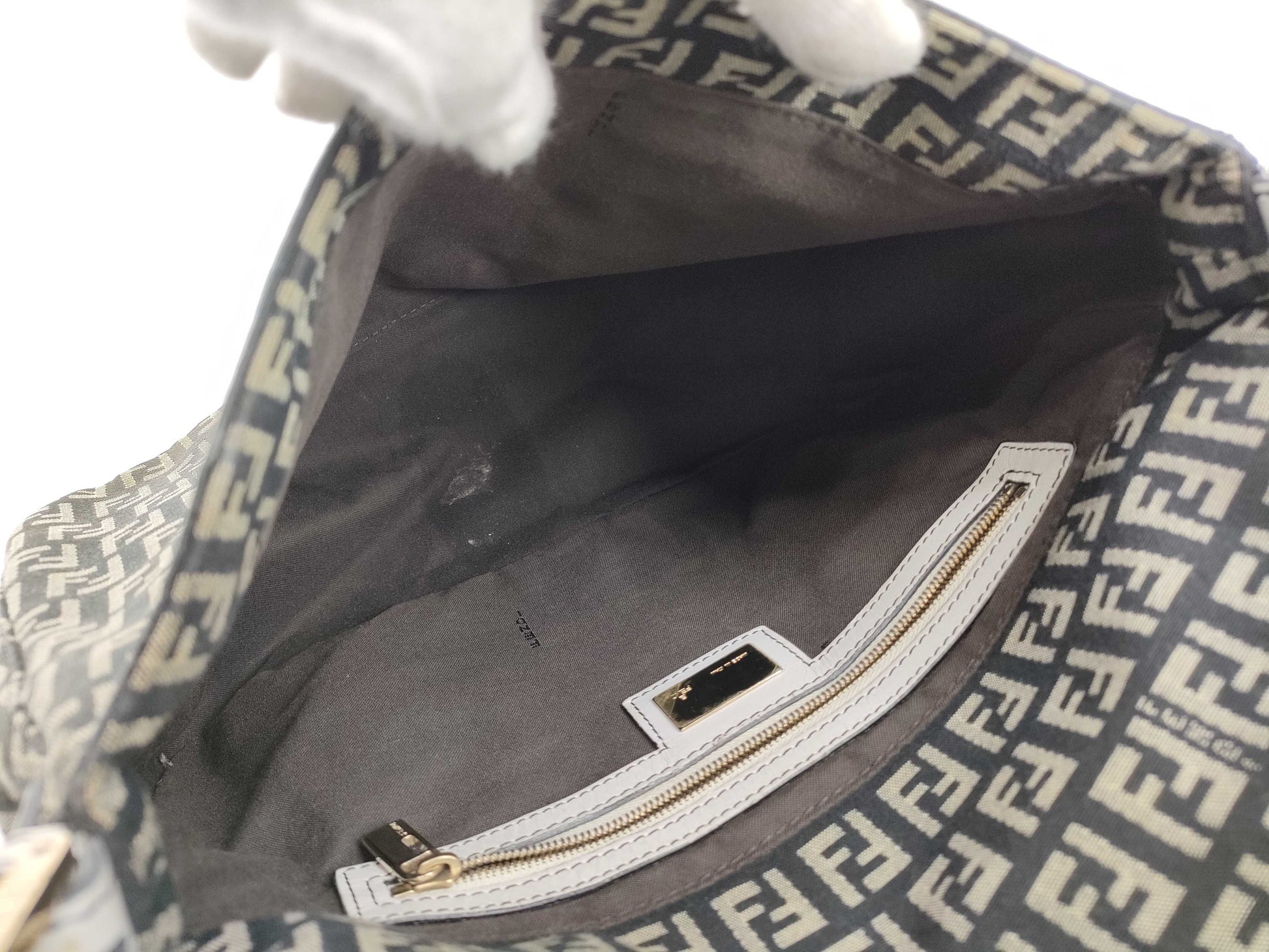 FENDI Zucca pattern Zucchino Mamma Bucket shoulder bag
