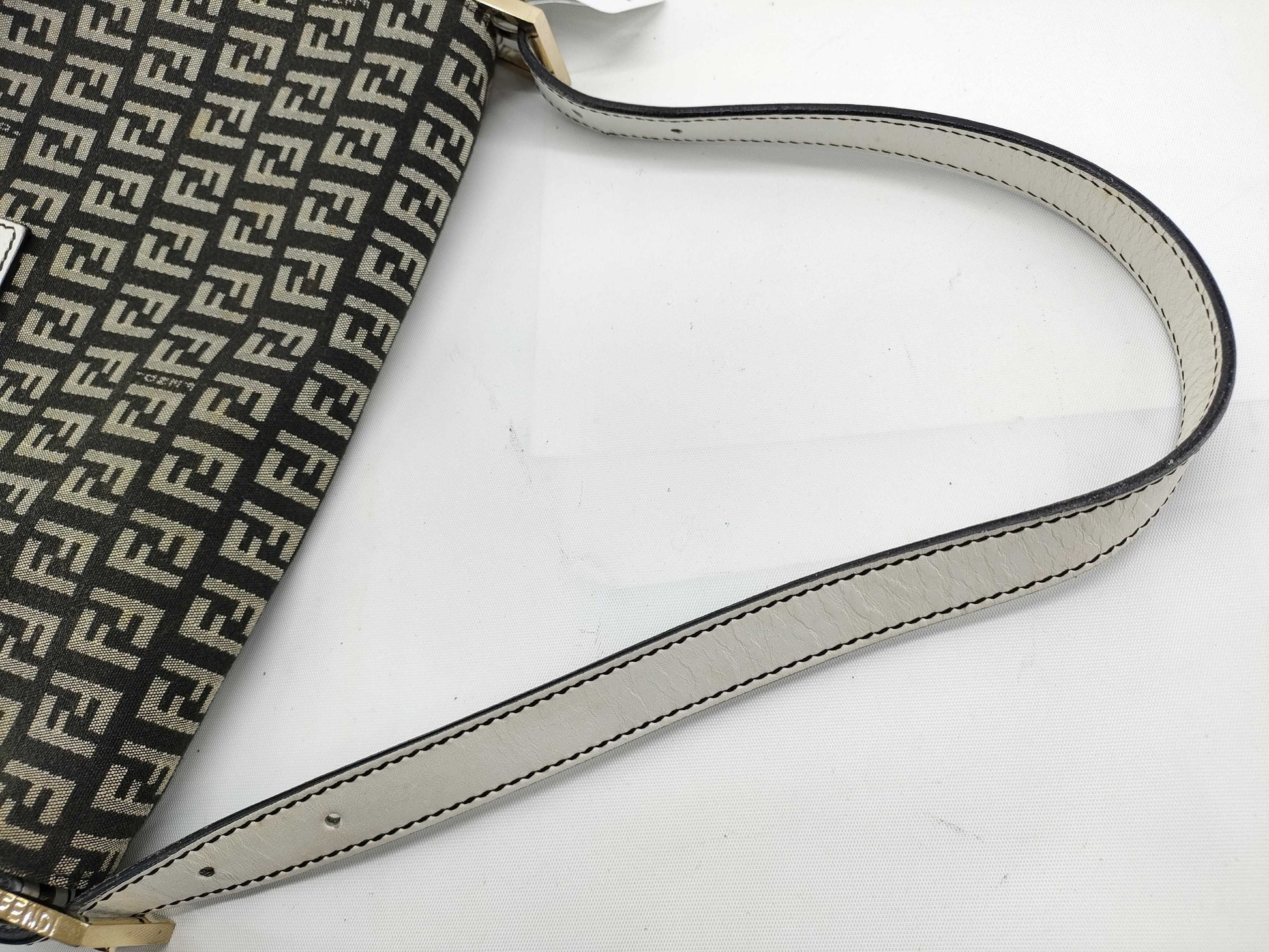 FENDI Zucca pattern Zucchino Mamma Bucket shoulder bag