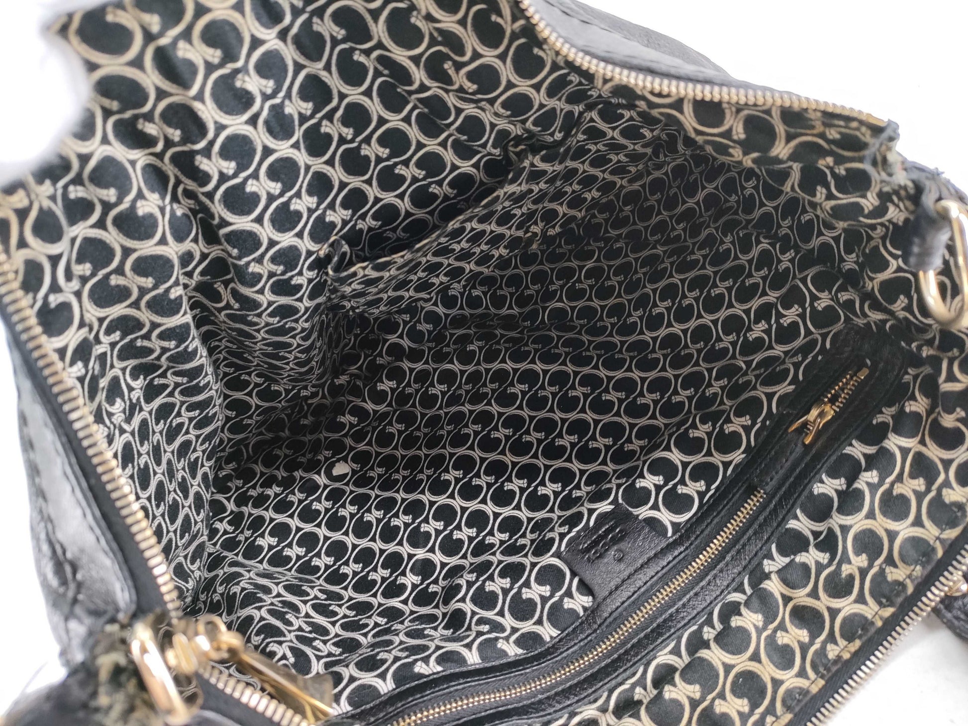 GUCCI Horsebit Hardware Handbag