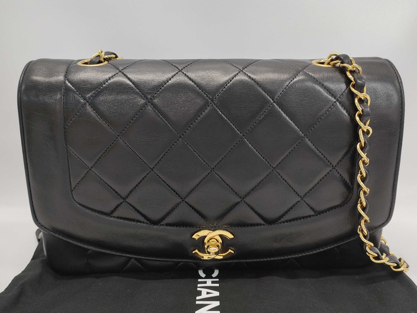 CHANEL Diana Matelasse Turnlock Chain Shoulder Bag