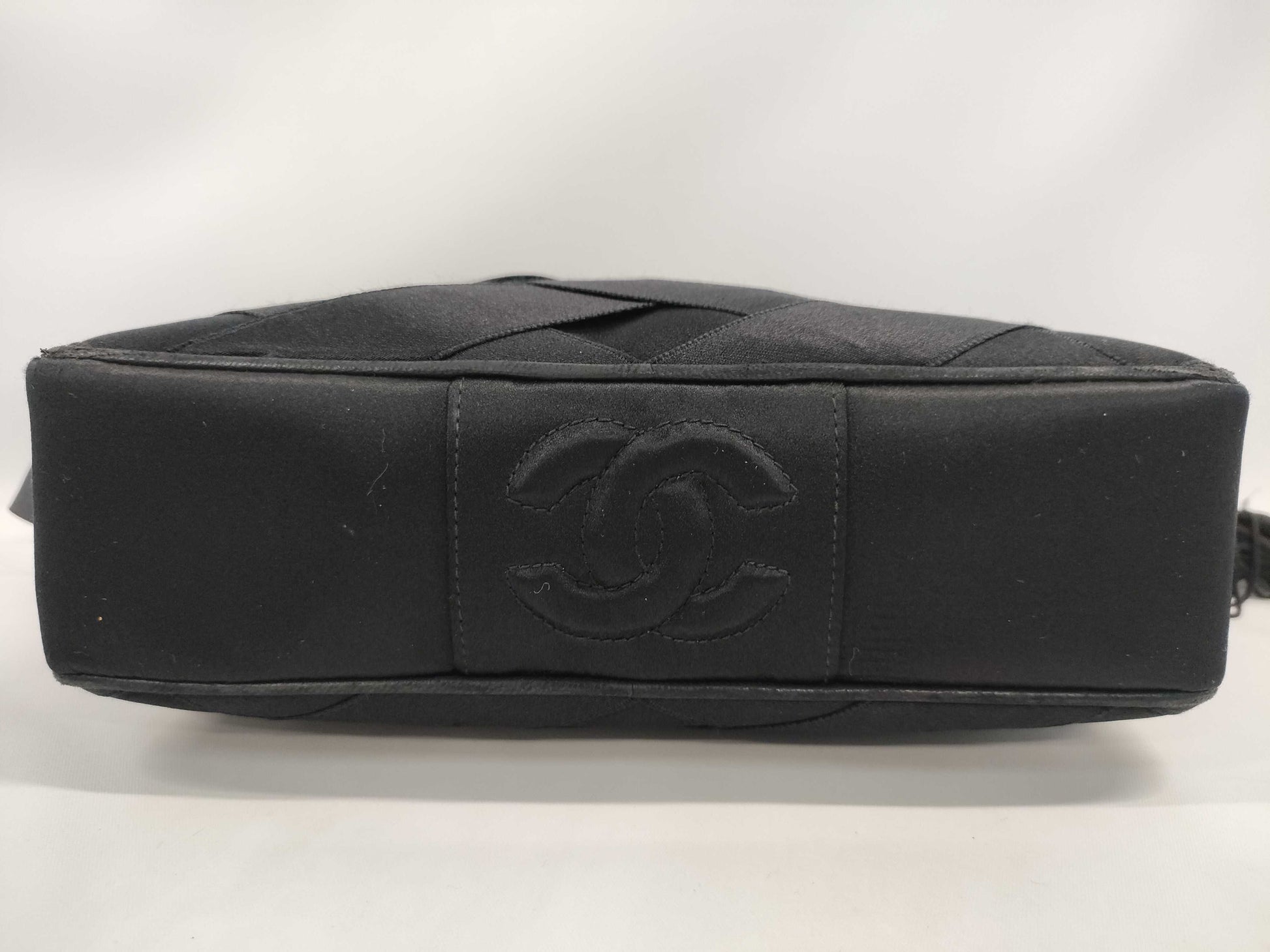 CHANEL satin shoulder bag