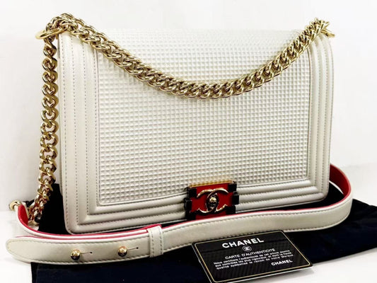 CHANEL Boy Bicolor White Shoulder Bag, W28cm , Gold Hardware, with G Card and Sticker, 18881219