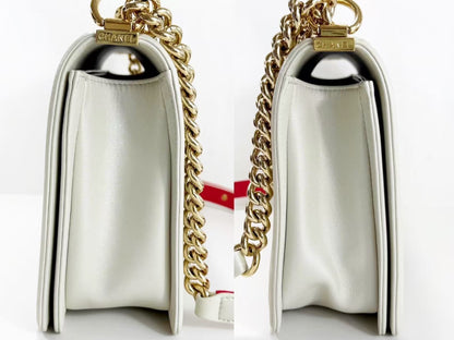 CHANEL Boy Bicolor White Shoulder Bag, W28cm , Gold Hardware, with G Card and Sticker, 18881219