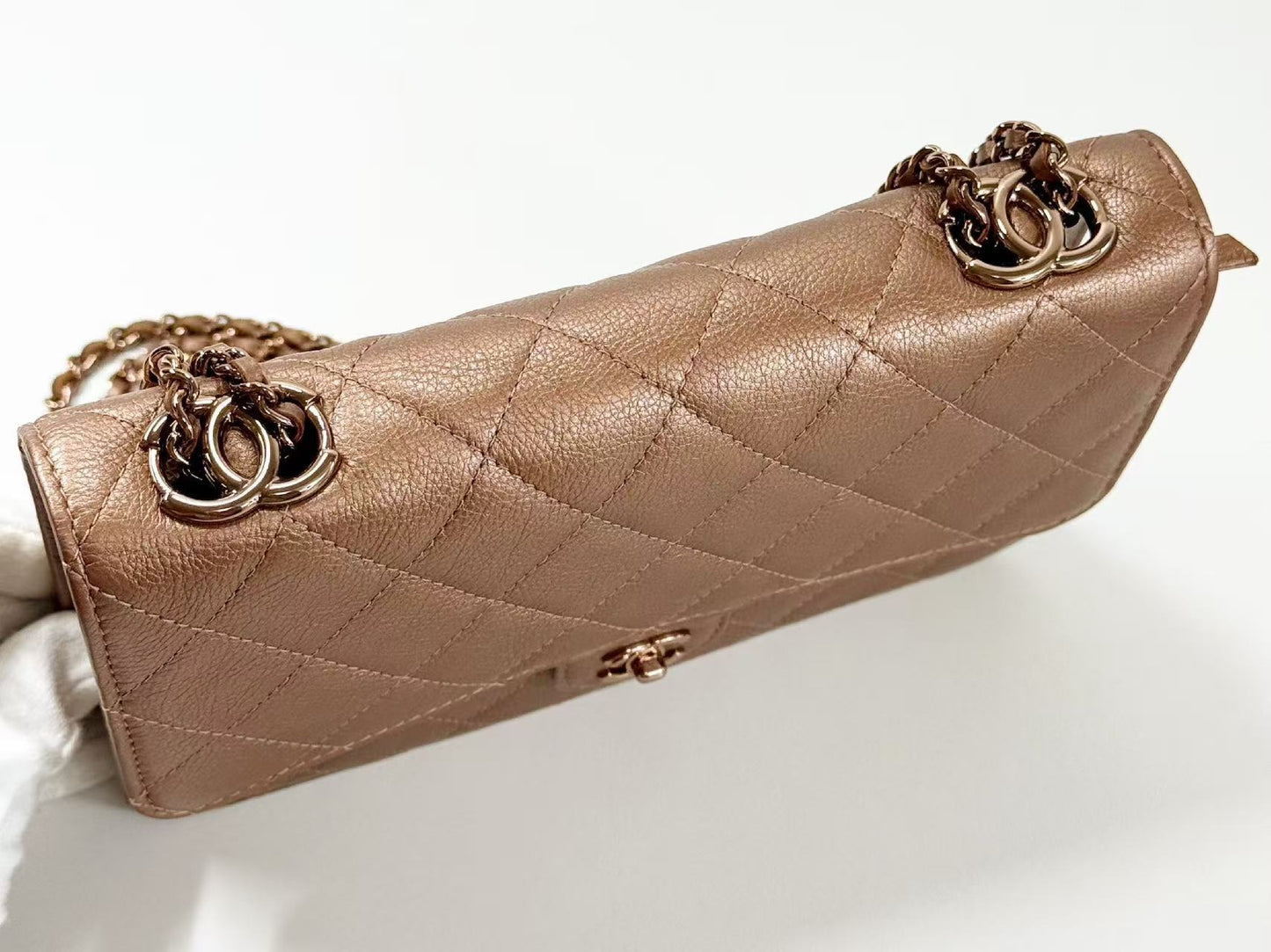 CHANEL Matelasse Double Chain, Bronze, 19cm Wide, Approximately 21st Series [Sealed], Bronze Hardware, Shoulder Bag, 21718035