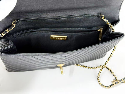 CHANEL Black Chevron Tanlock Luxury Shoulder Bag, W23cm , Vintage G Hardware, Dust Bag and Sticker Included, 26039150