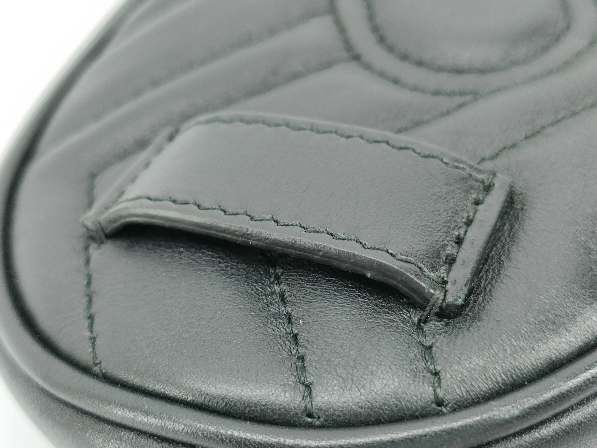 GUCCI GG Marmont Waist Bag in Black