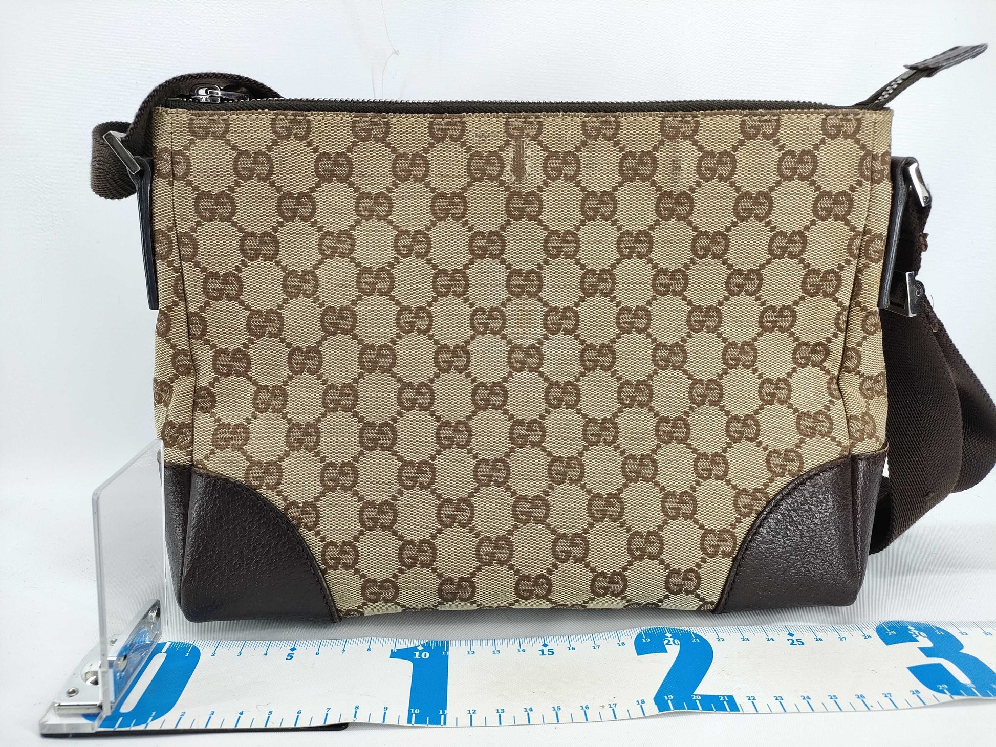GUCCI GG Canvas Shoulder Bag Gucci GG Canvas Shoulder Bag