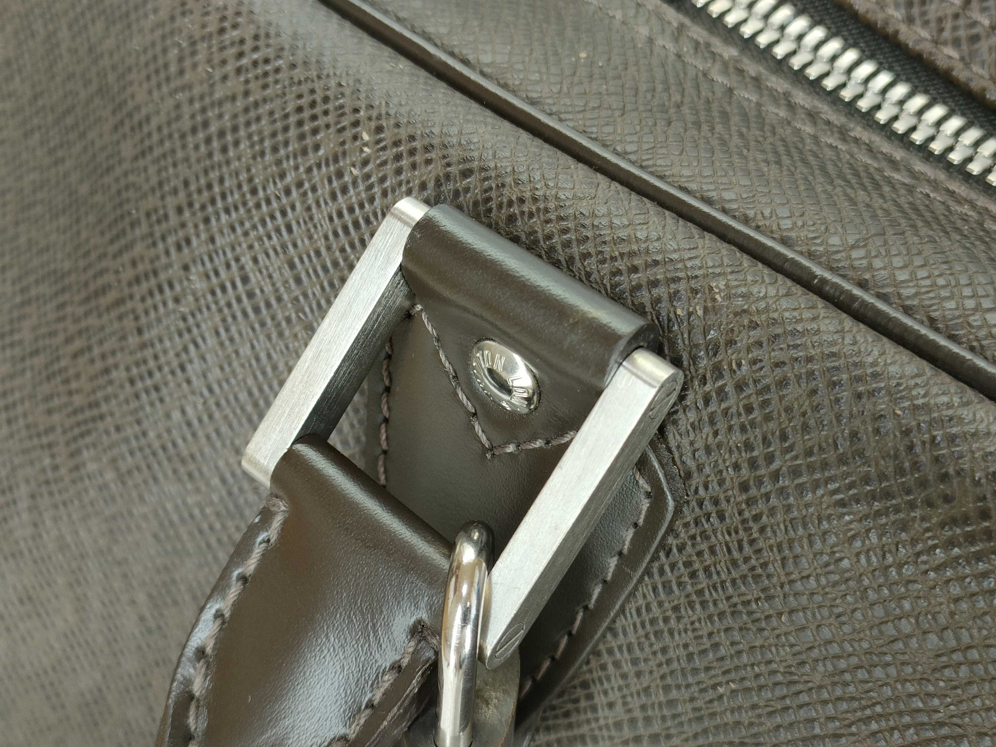 LOUIS VUITTON M 30128 Taiga Louis Vuitton Taiga Kendall 45 Brown Boston Bag