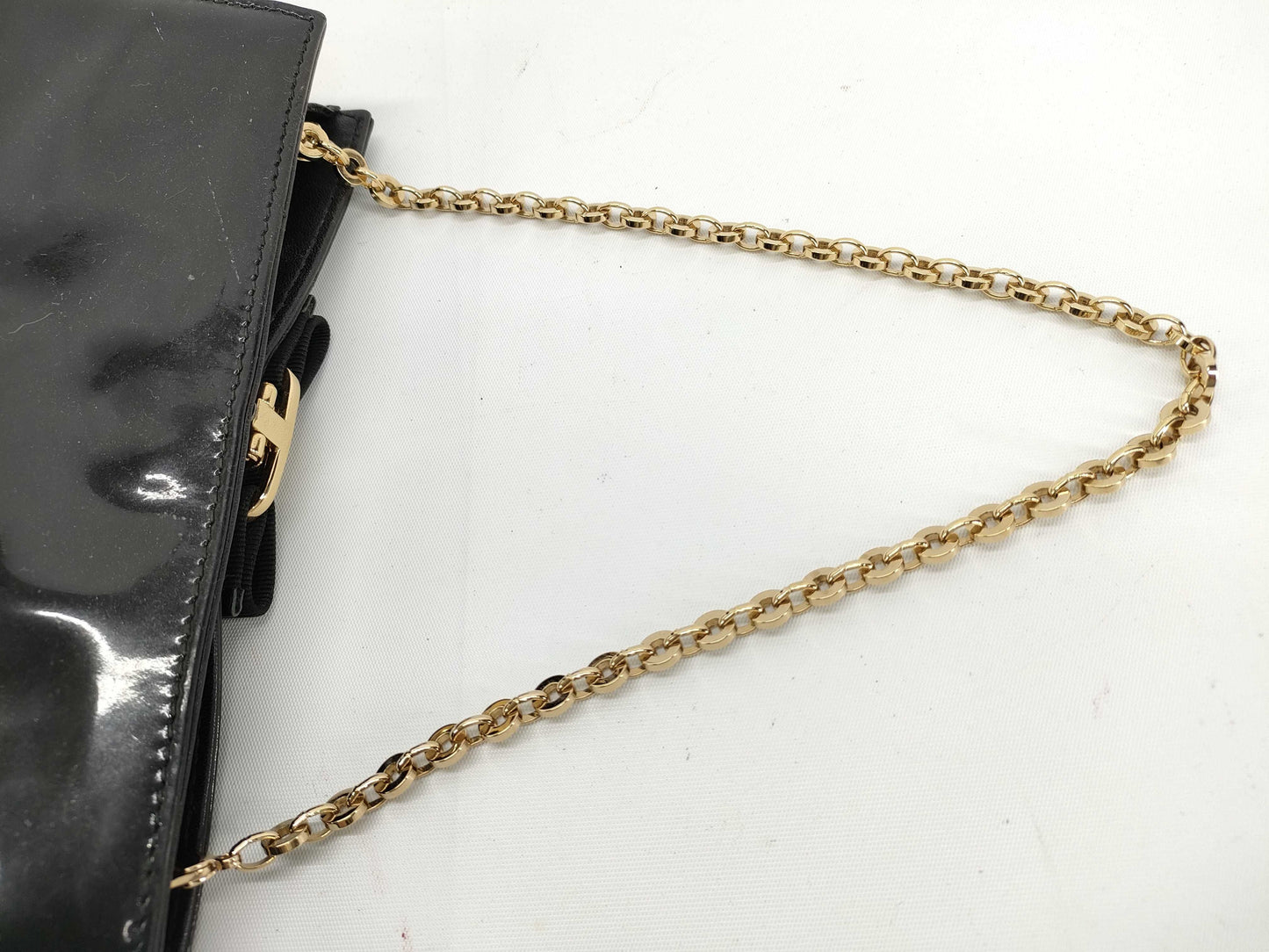 Salvatore Ferragamo Vara Chain Shoulder Bag in Black Enamel