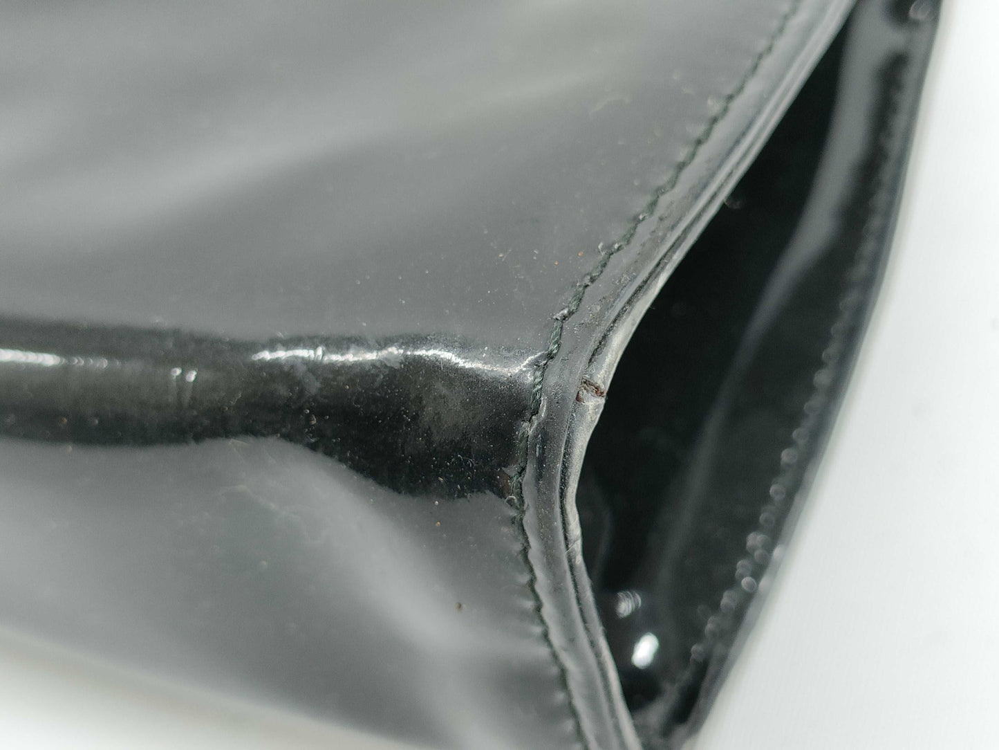 Salvatore Ferragamo Vara Chain Shoulder Bag in Black Enamel