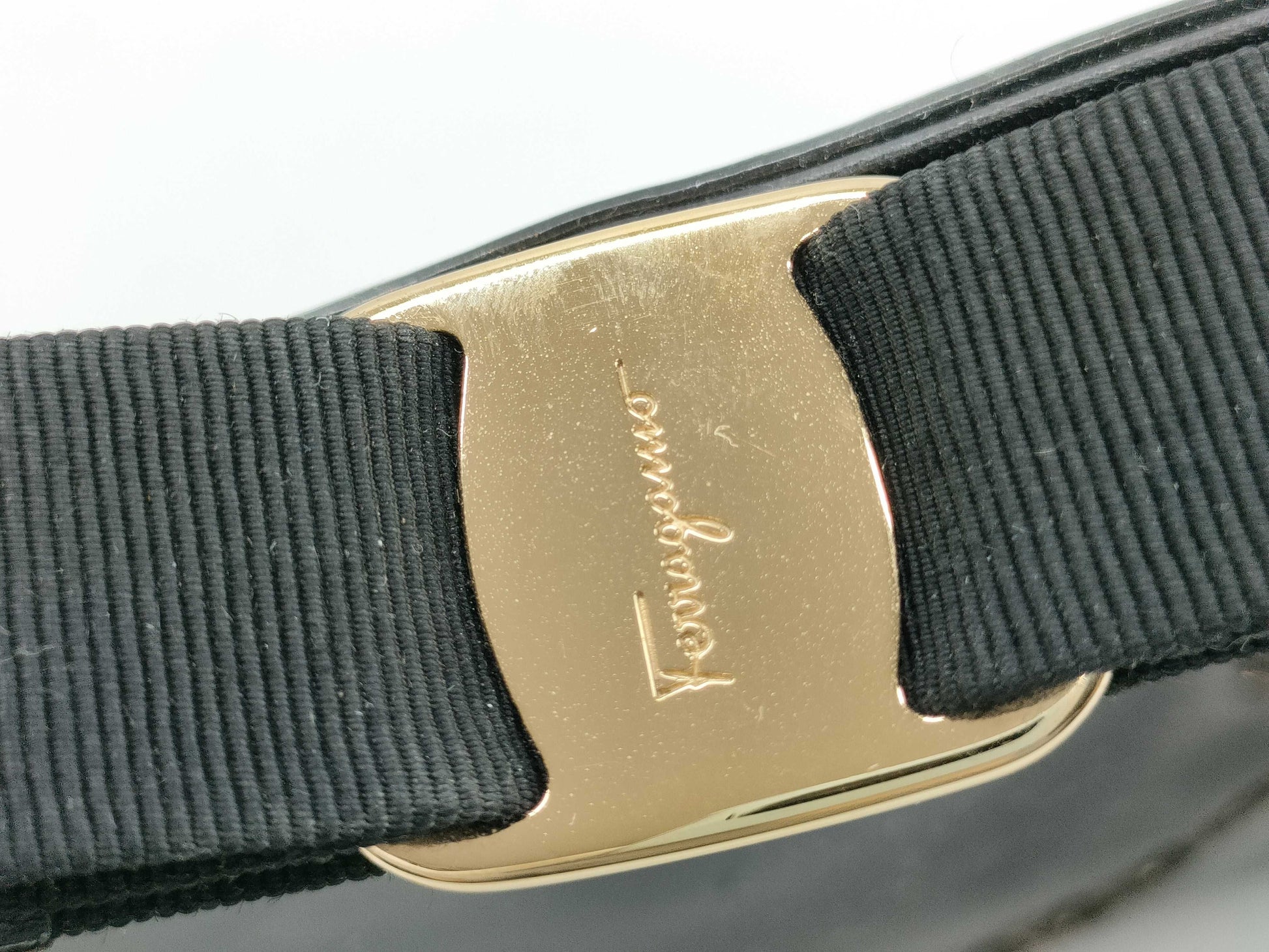 Salvatore Ferragamo Vara Chain Shoulder Bag in Black Enamel