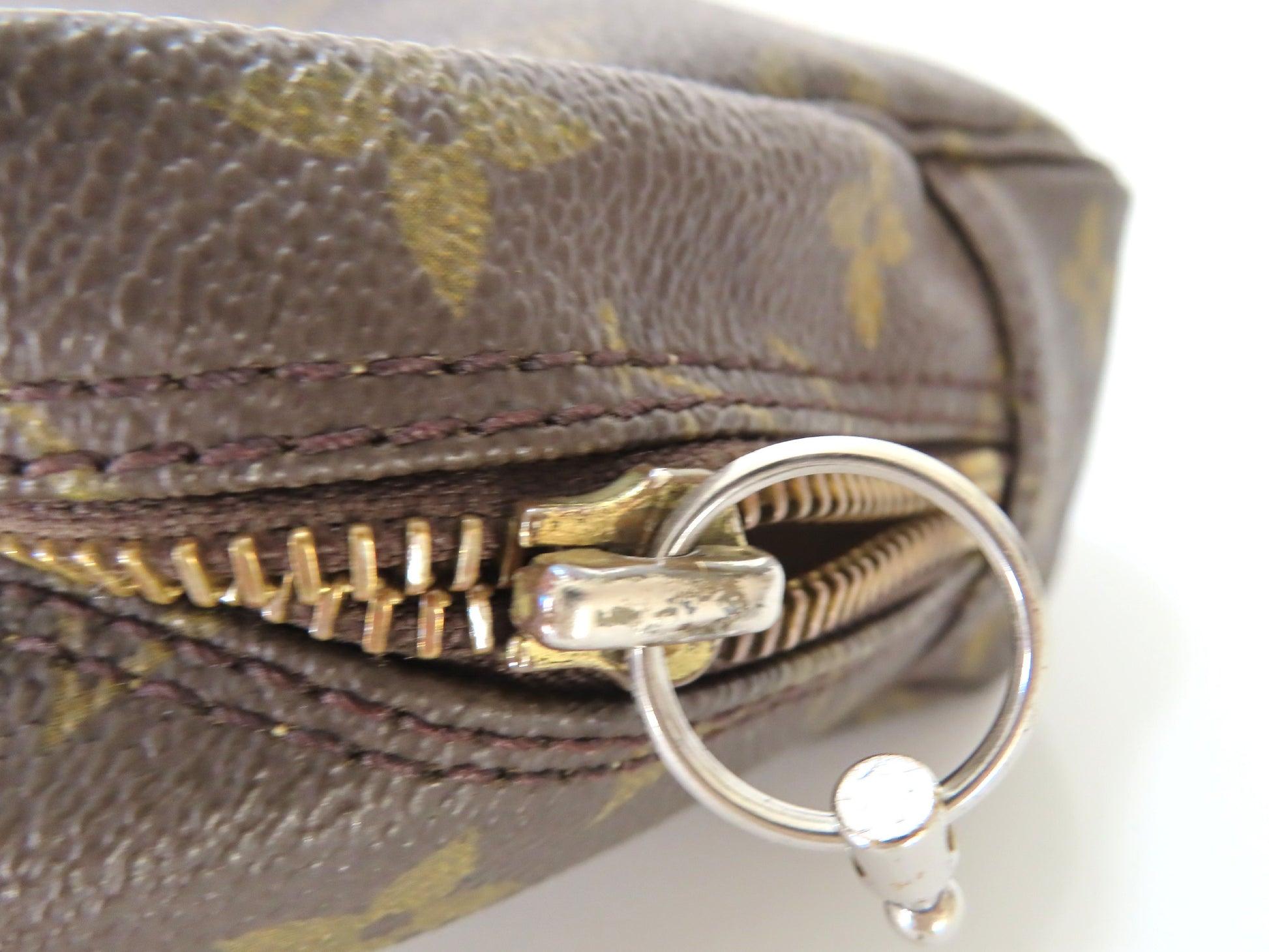 LOUIS VUITTON Monogram Louis Vuitton Monogram True Toilet 23 Pouch