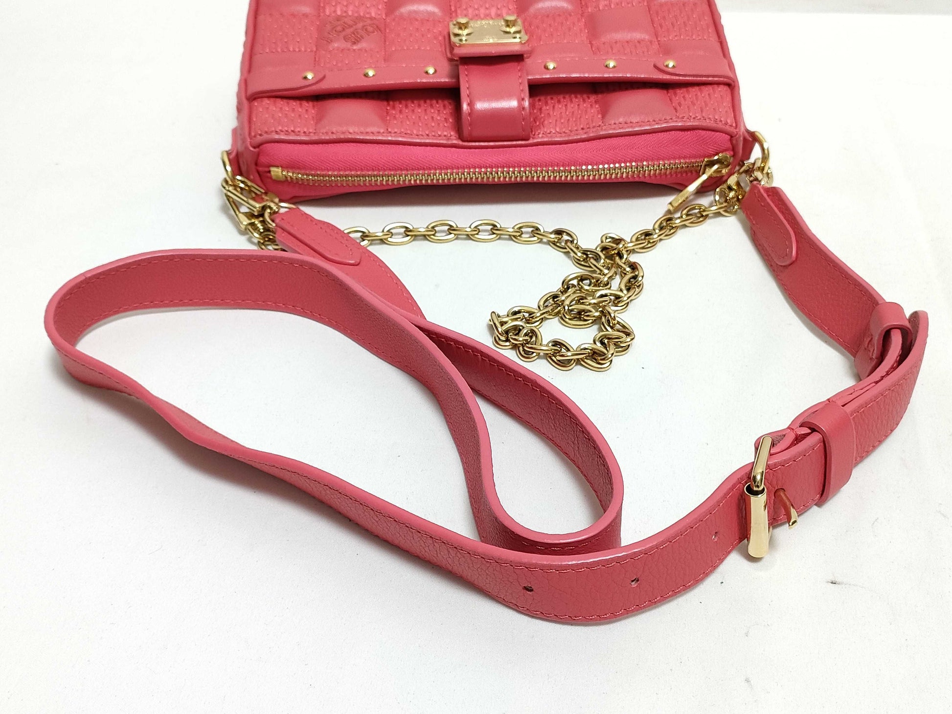 LOUIS VUITTON Damier Troca Leather Shoulder Bag M59049 Pink