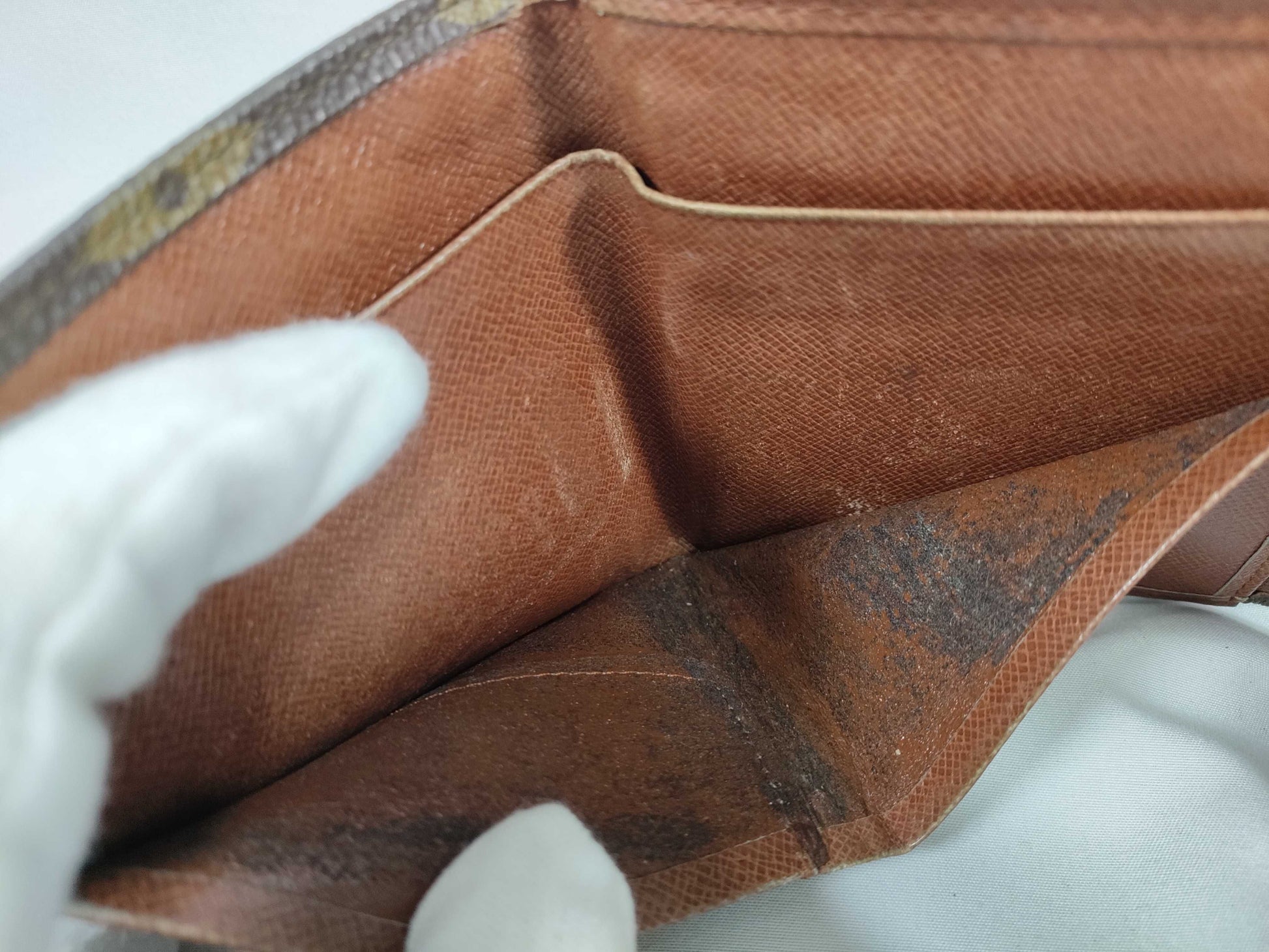 LOUIS VUITTON RFID Unverifiable 9001AN Monogram Louis Vuitton Monogram Monnaie Wallet