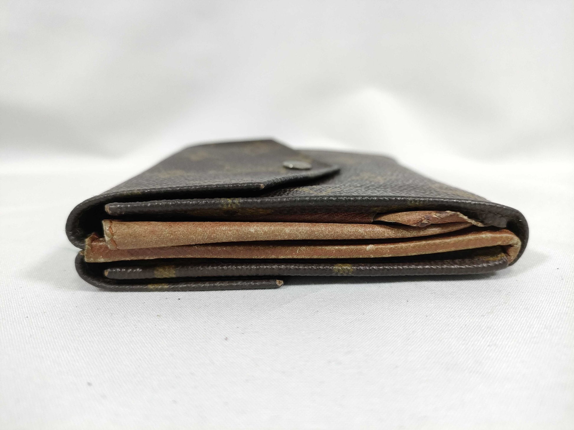 LOUIS VUITTON RFID Unverifiable 9001AN Monogram Louis Vuitton Monogram Monnaie Wallet