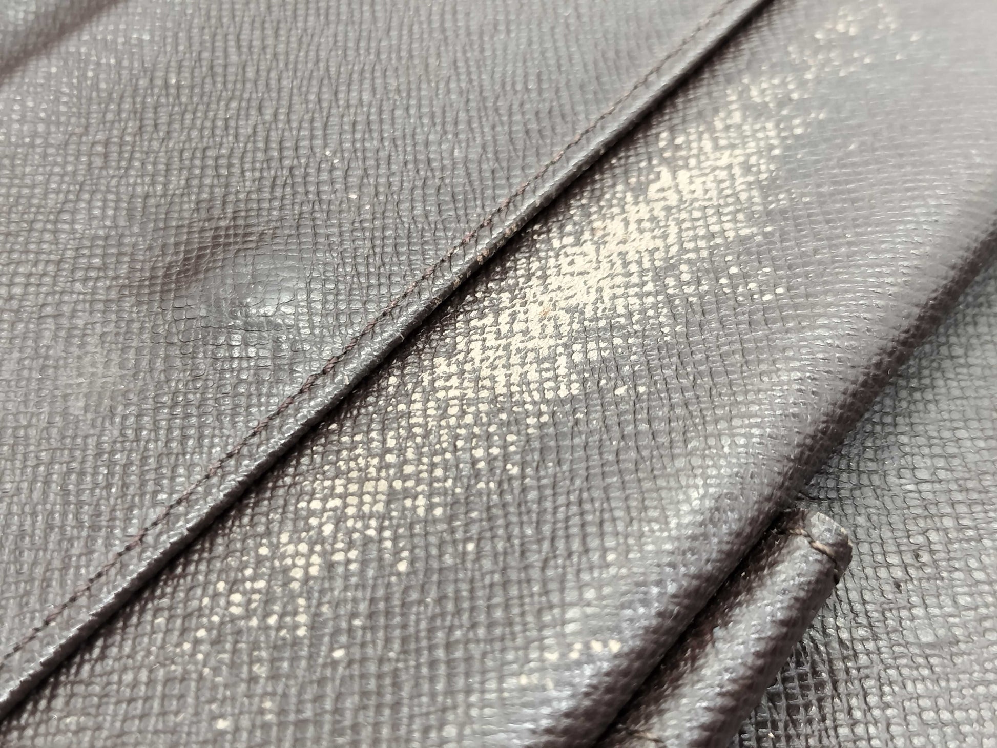 LOUIS VUITTON TH 0071 Damier Louis Vuitton Damier Billfold Wallet
