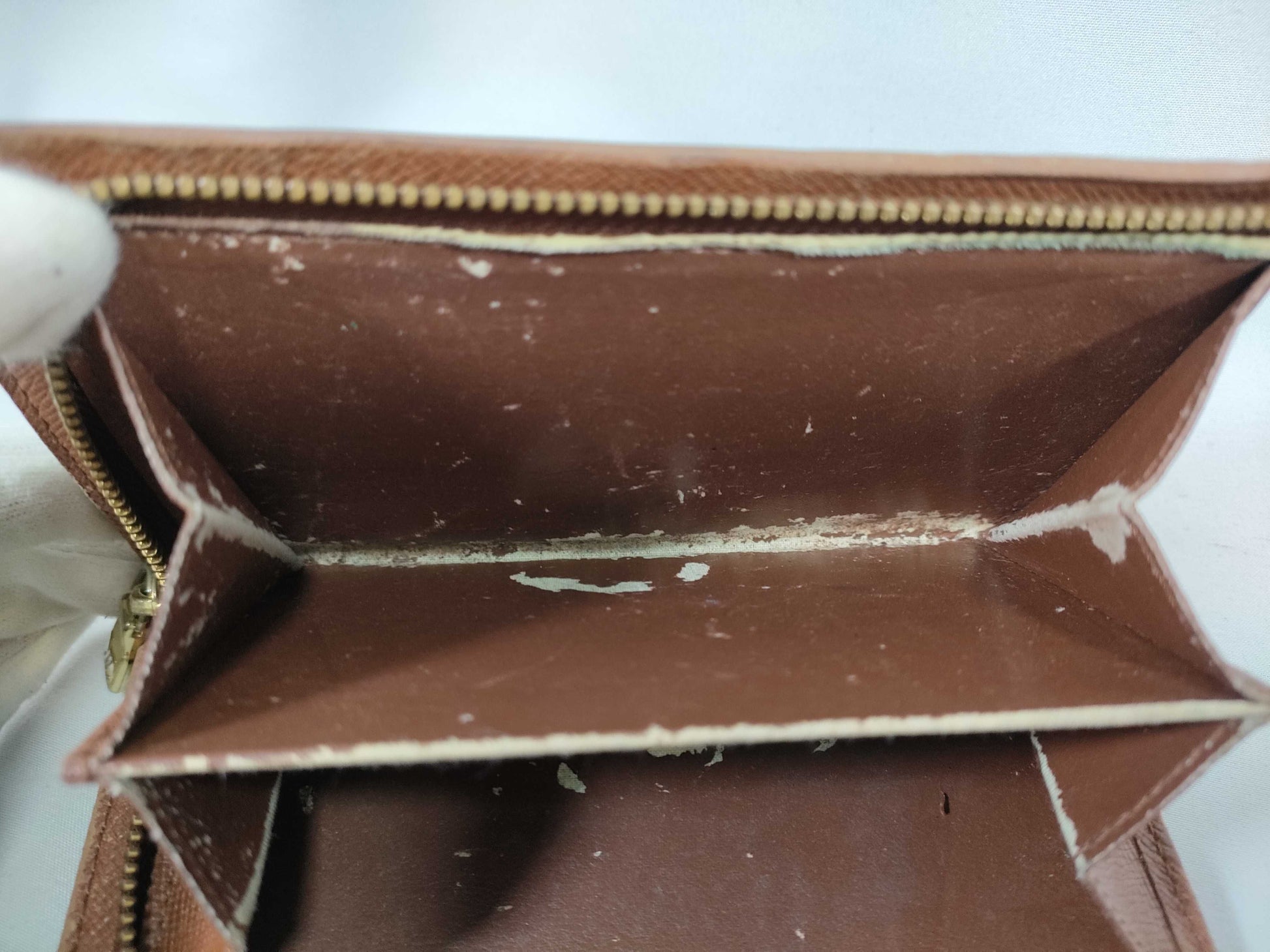 LOUIS VUITTON Monogram Bifold Wallet