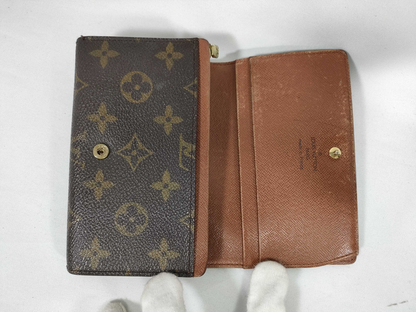LOUIS VUITTON Monogram Bifold Wallet