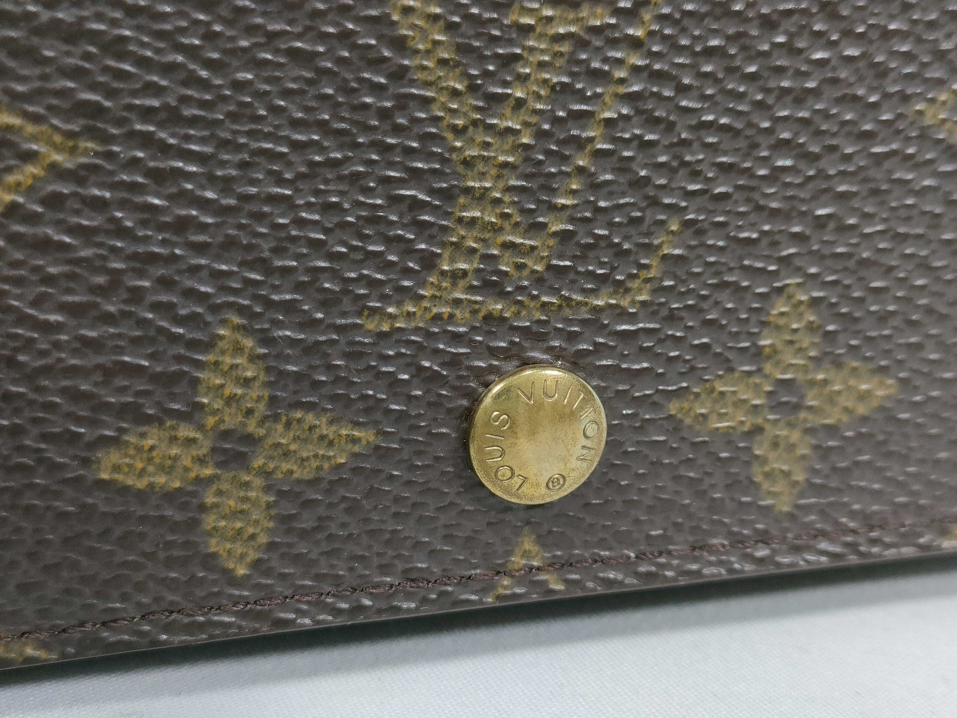 LOUIS VUITTON Monogram Bifold Wallet