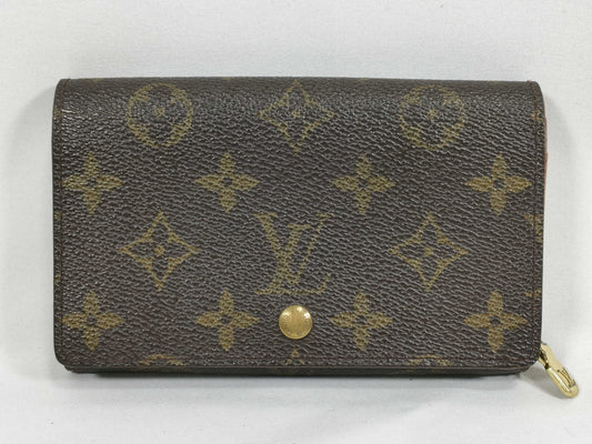 LOUIS VUITTON Monogram Bifold Wallet