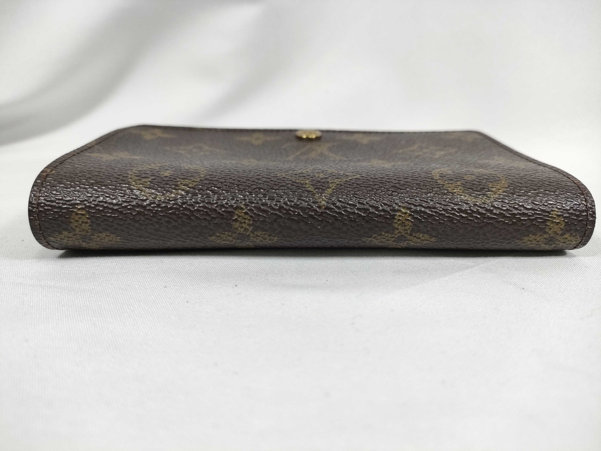 LOUIS VUITTON Monogram Bifold Wallet