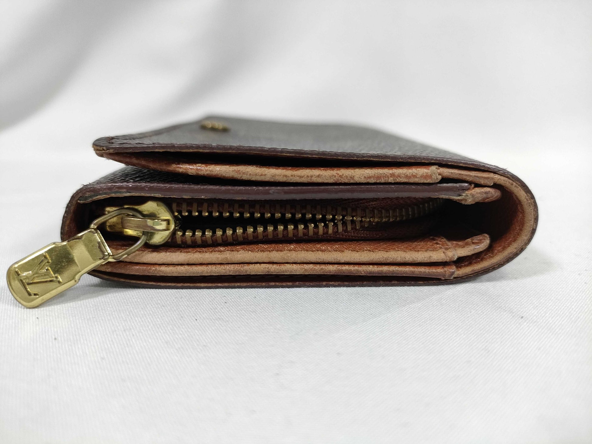LOUIS VUITTON Monogram Bifold Wallet