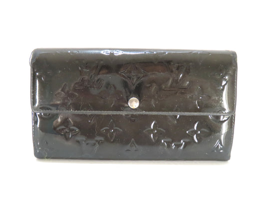 LOUIS VUITTON Vernis Long Wallet in Black